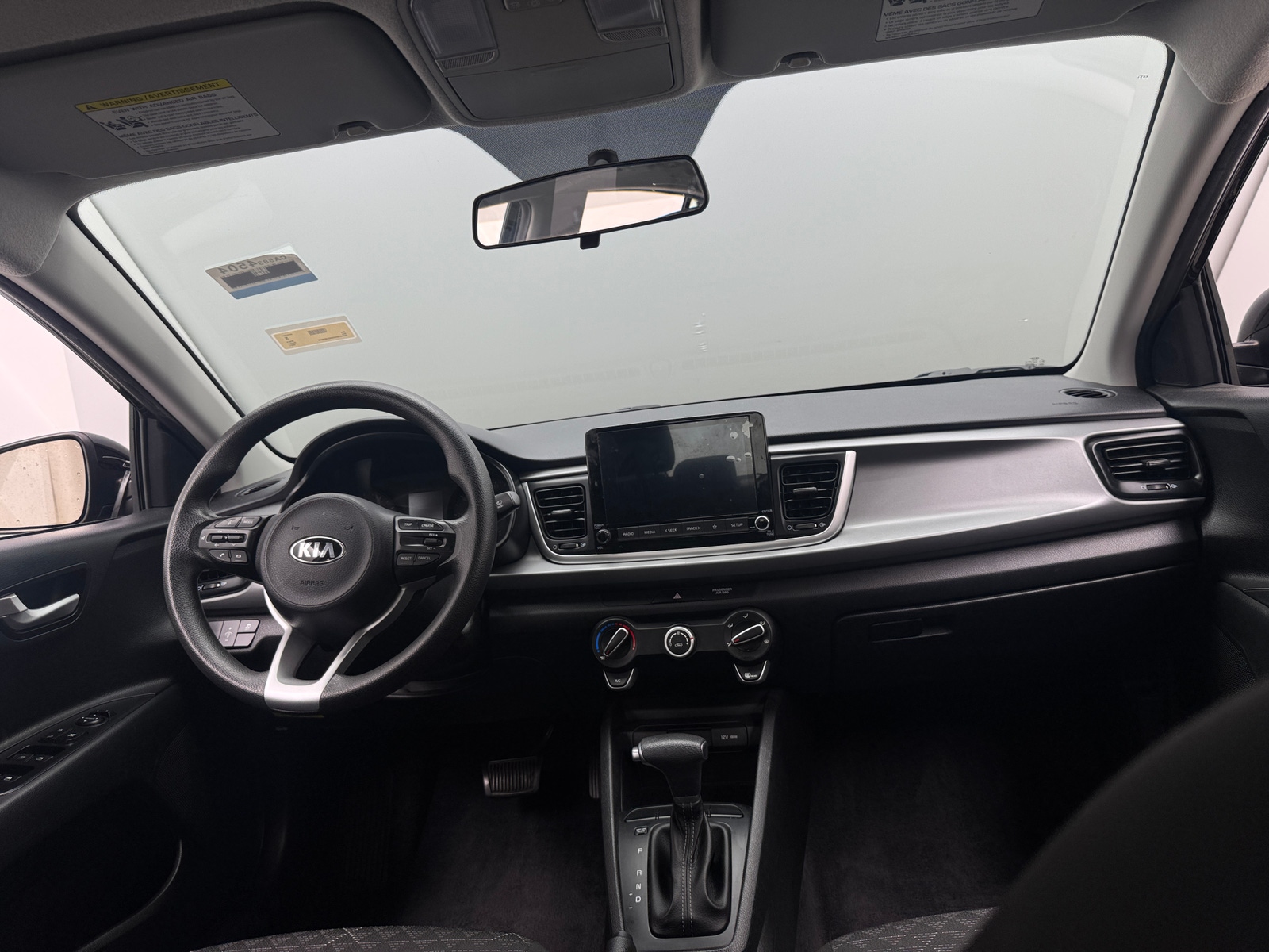 Thumbnail: 2021 Kia Rio - 3