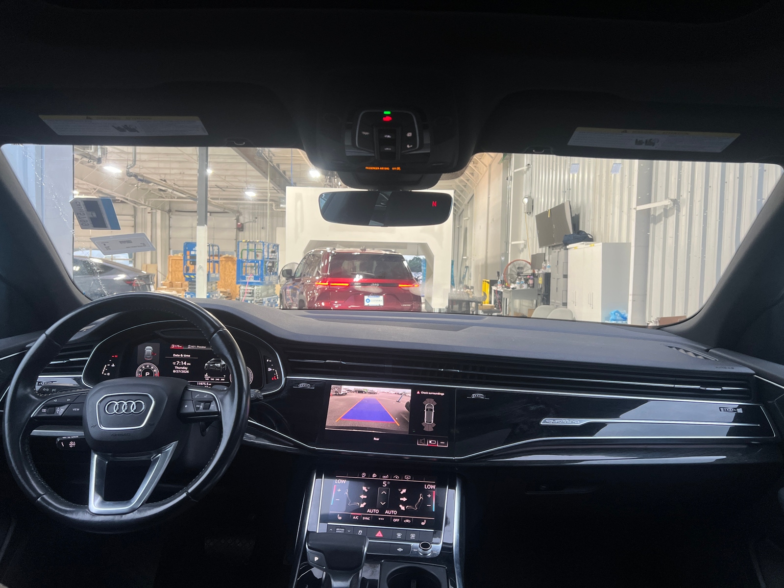 Thumbnail: 2019 Audi Q8 - 3