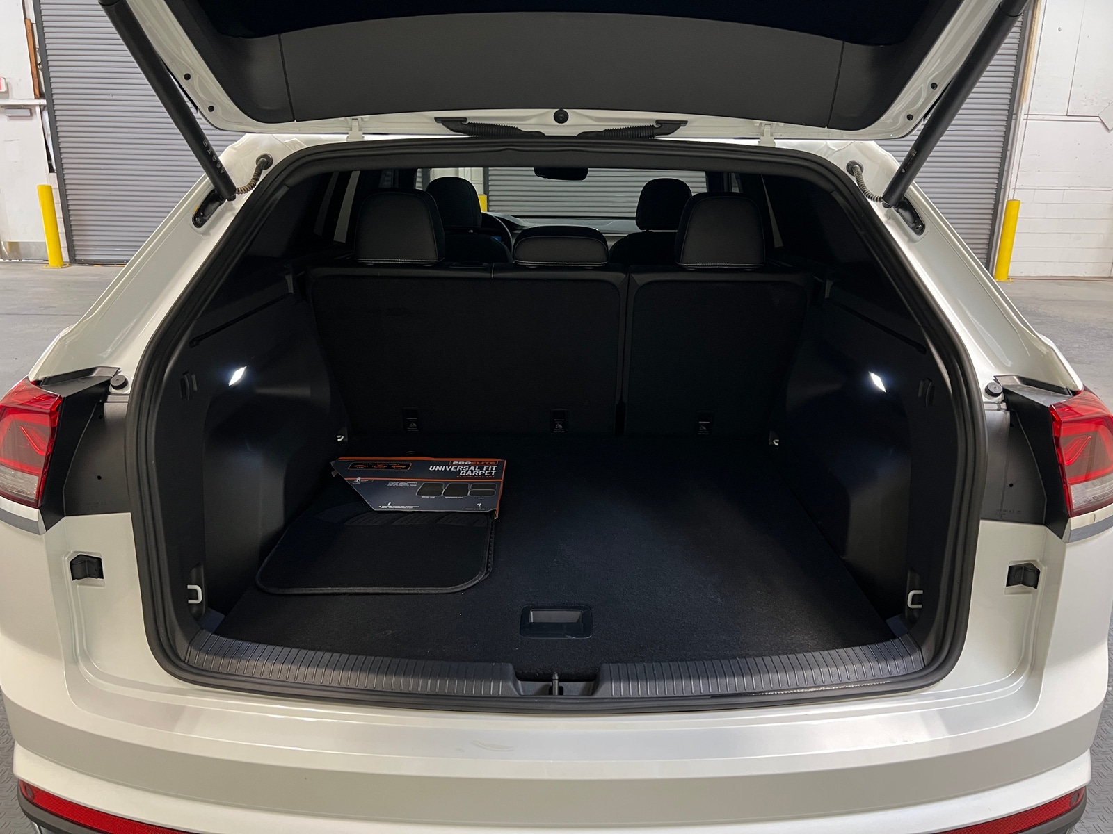 Thumbnail: 2026 Volkswagen Atlas - 6