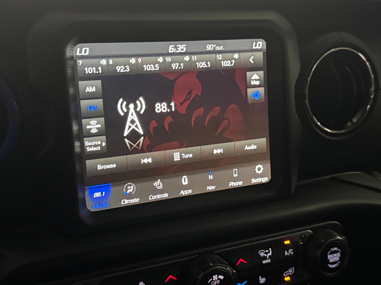Thumbnail: 2022 Jeep Wrangler - 3