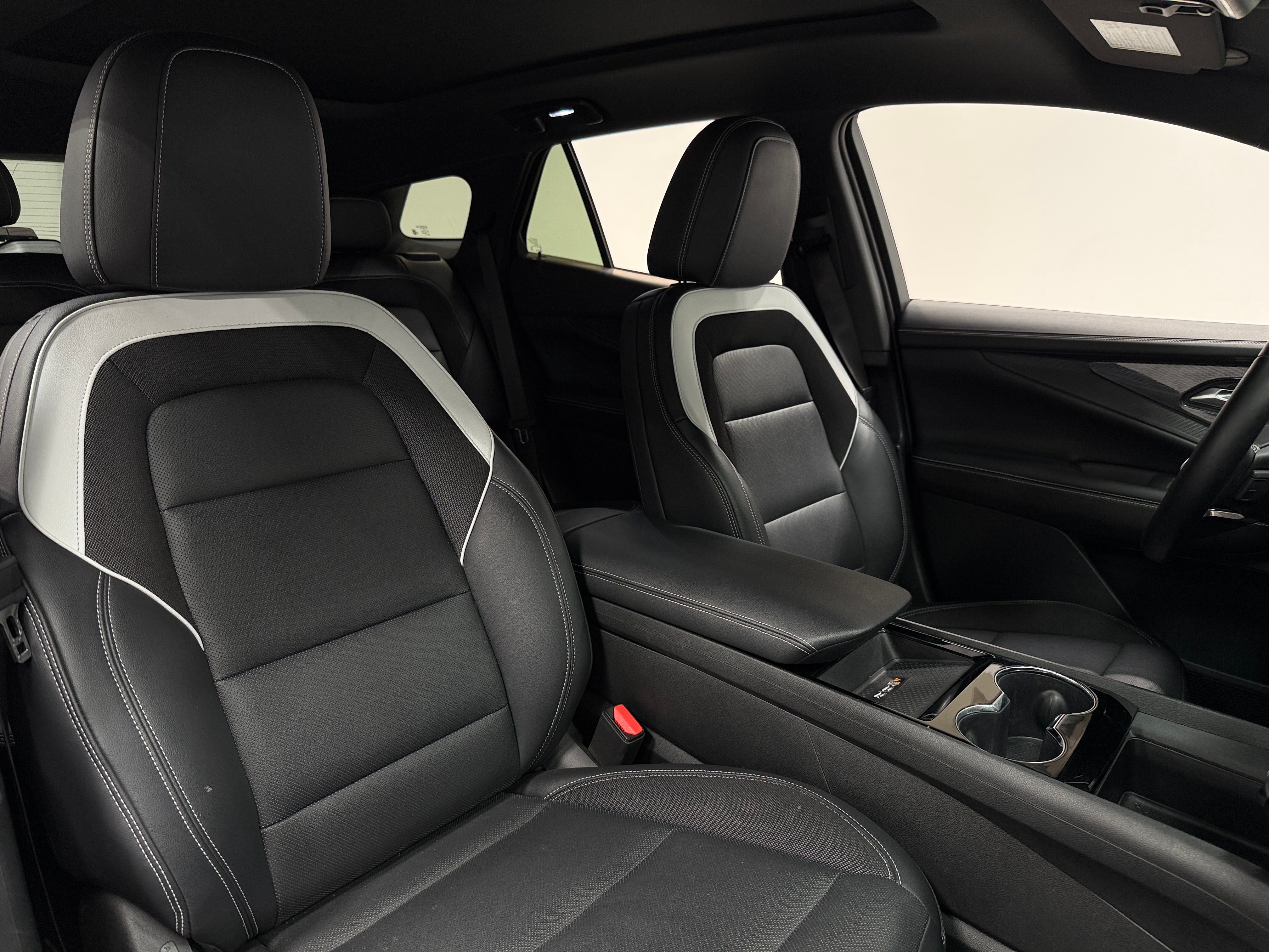 Used 2024 Chevrolet Blazer EV LT with VIN 3GNKDBRJ8RS215627 for sale in Auburn, WA