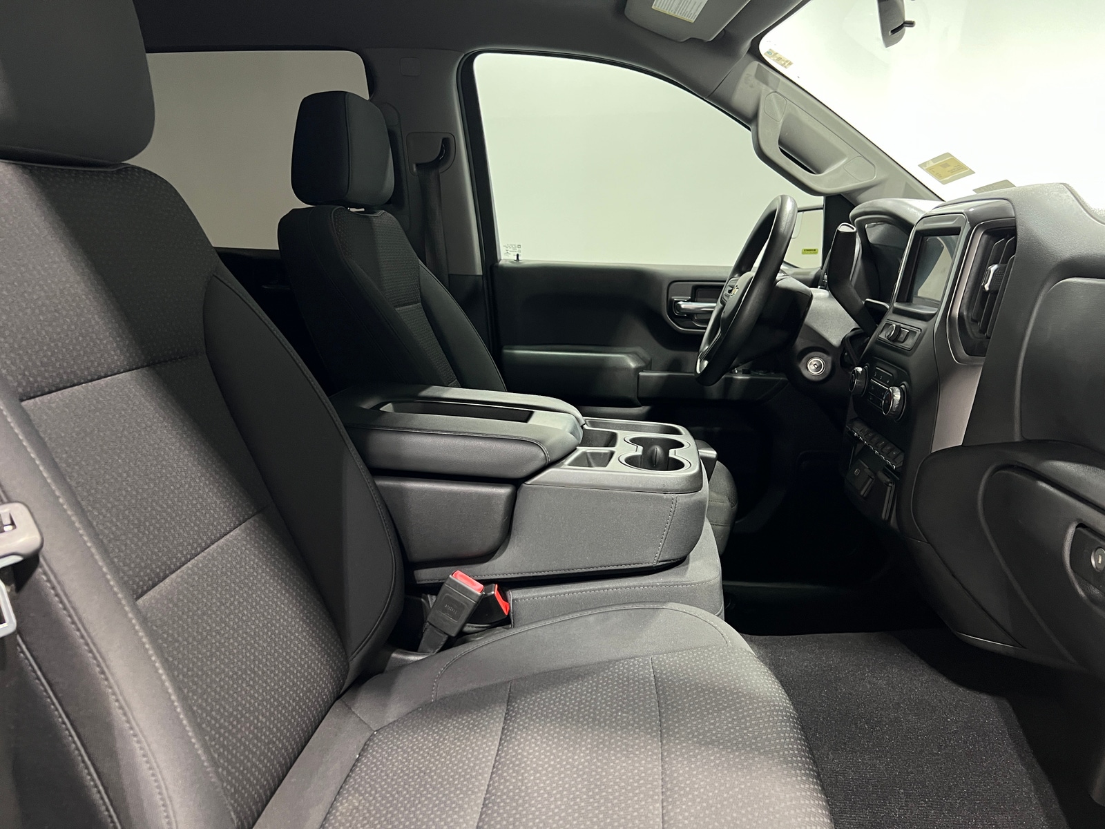 Thumbnail: 2020 Chevrolet Silverado 1500 - 2