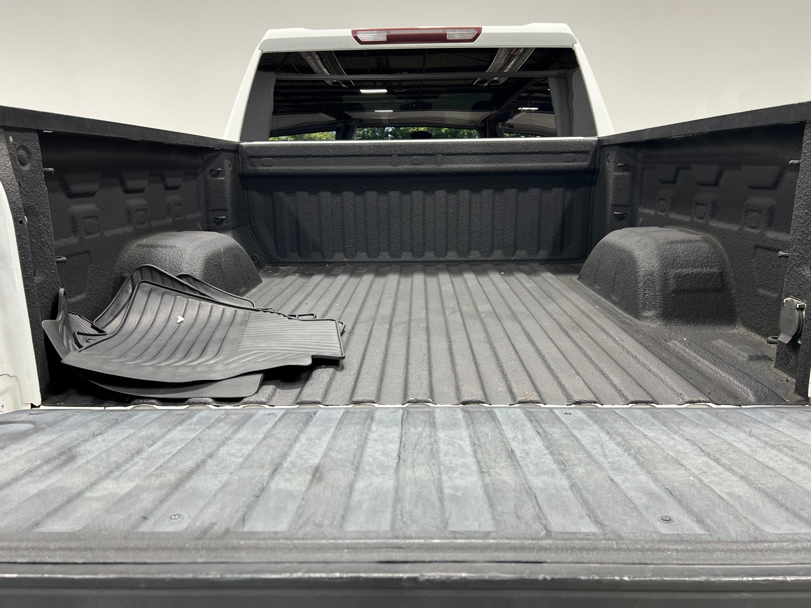 Thumbnail: 2020 Chevrolet Silverado 1500 - 6