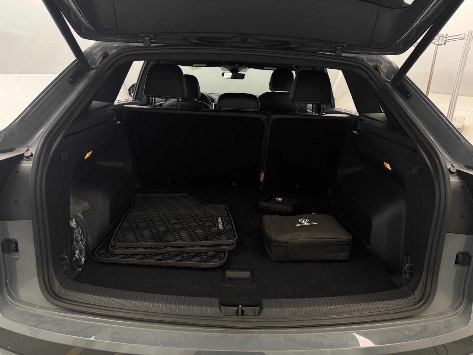 Thumbnail: 2022 Volkswagen Atlas - 7