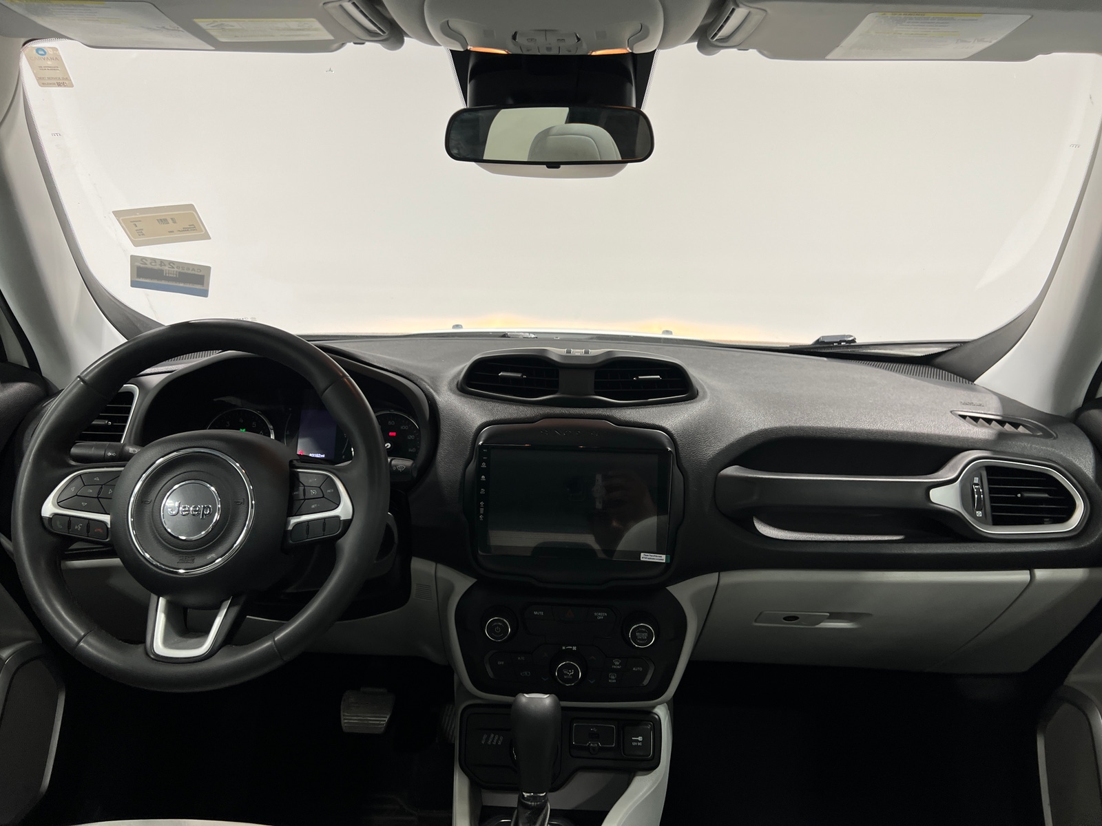 Thumbnail: 2018 Jeep Renegade - 3