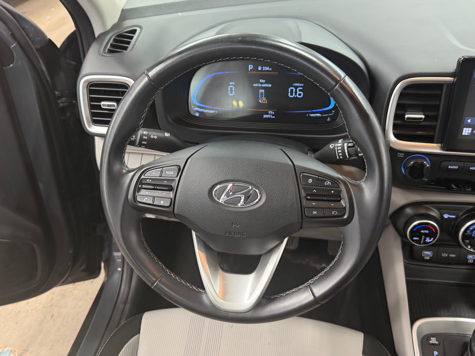 Thumbnail: 2025 Hyundai Venue - 5
