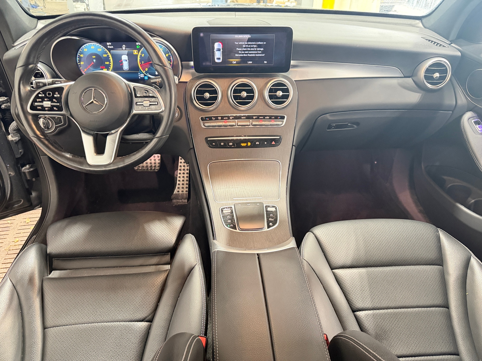 Thumbnail: 2022 Mercedes-Benz GLC - 2