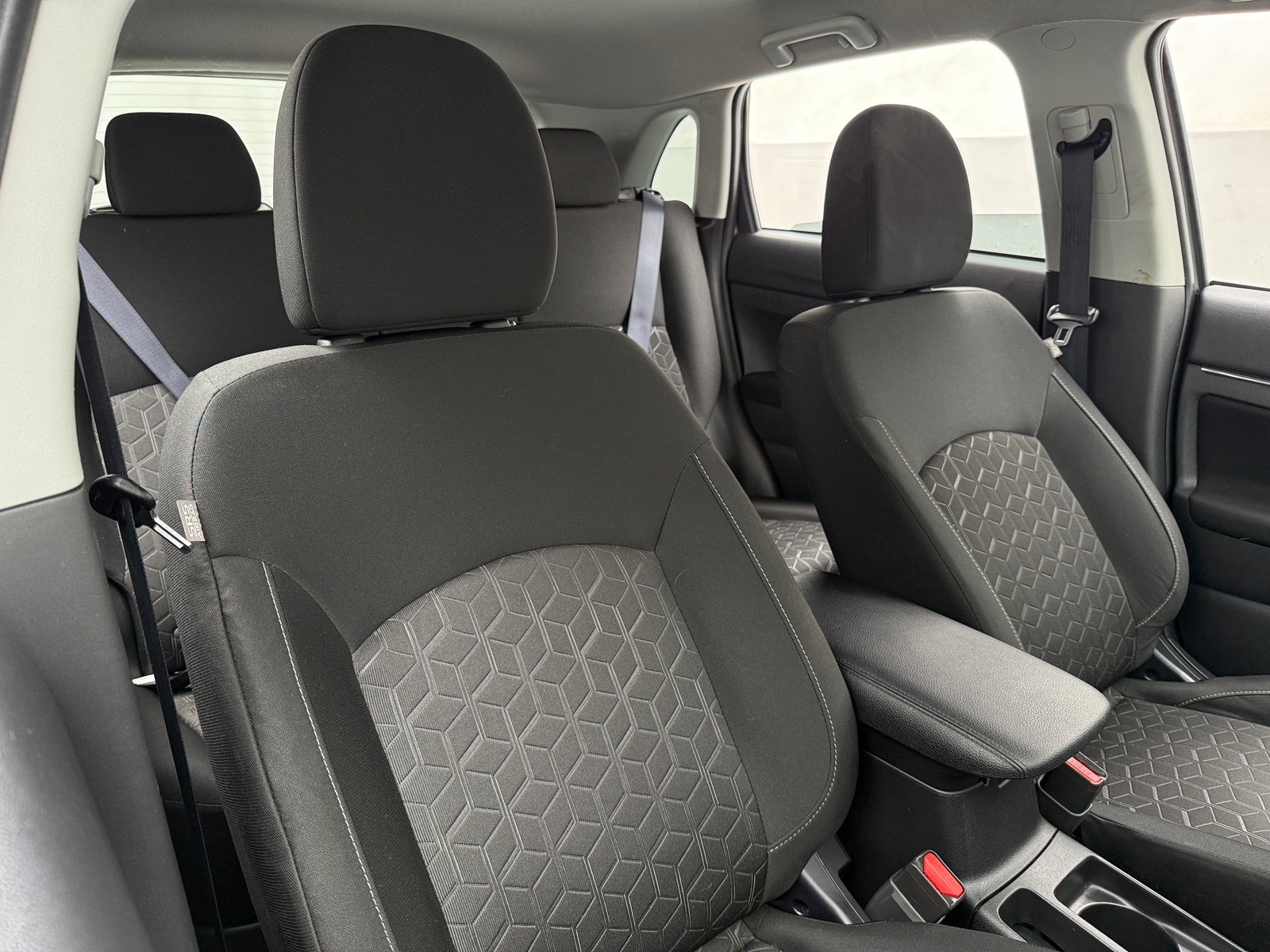 Thumbnail: 2025 Mitsubishi Outlander Sport - 2