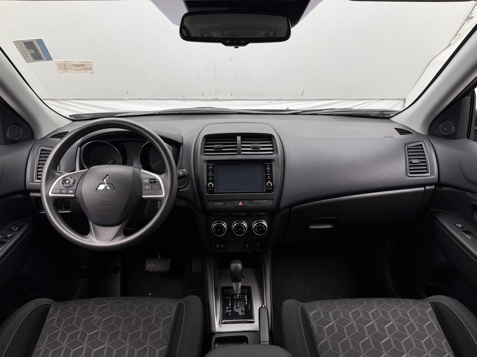 Thumbnail: 2025 Mitsubishi Outlander Sport - 3
