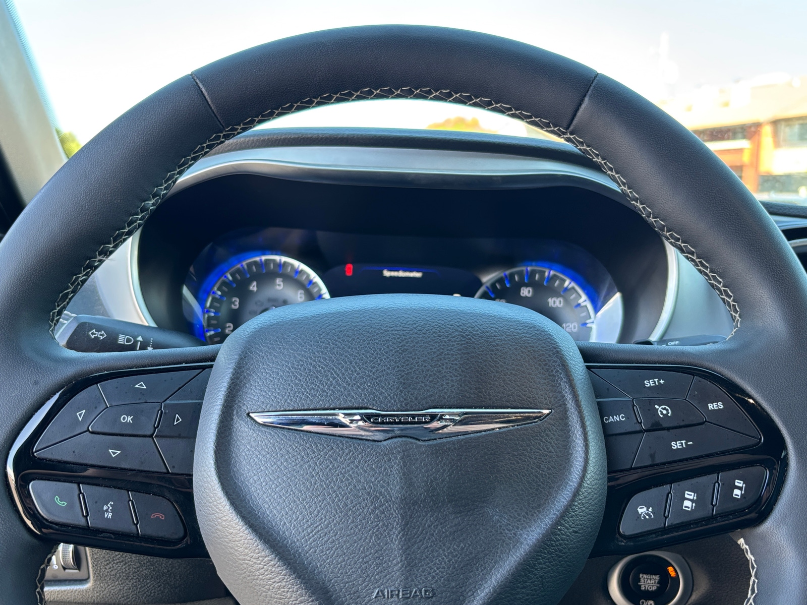 Thumbnail: 2025 Chrysler Pacifica - 5
