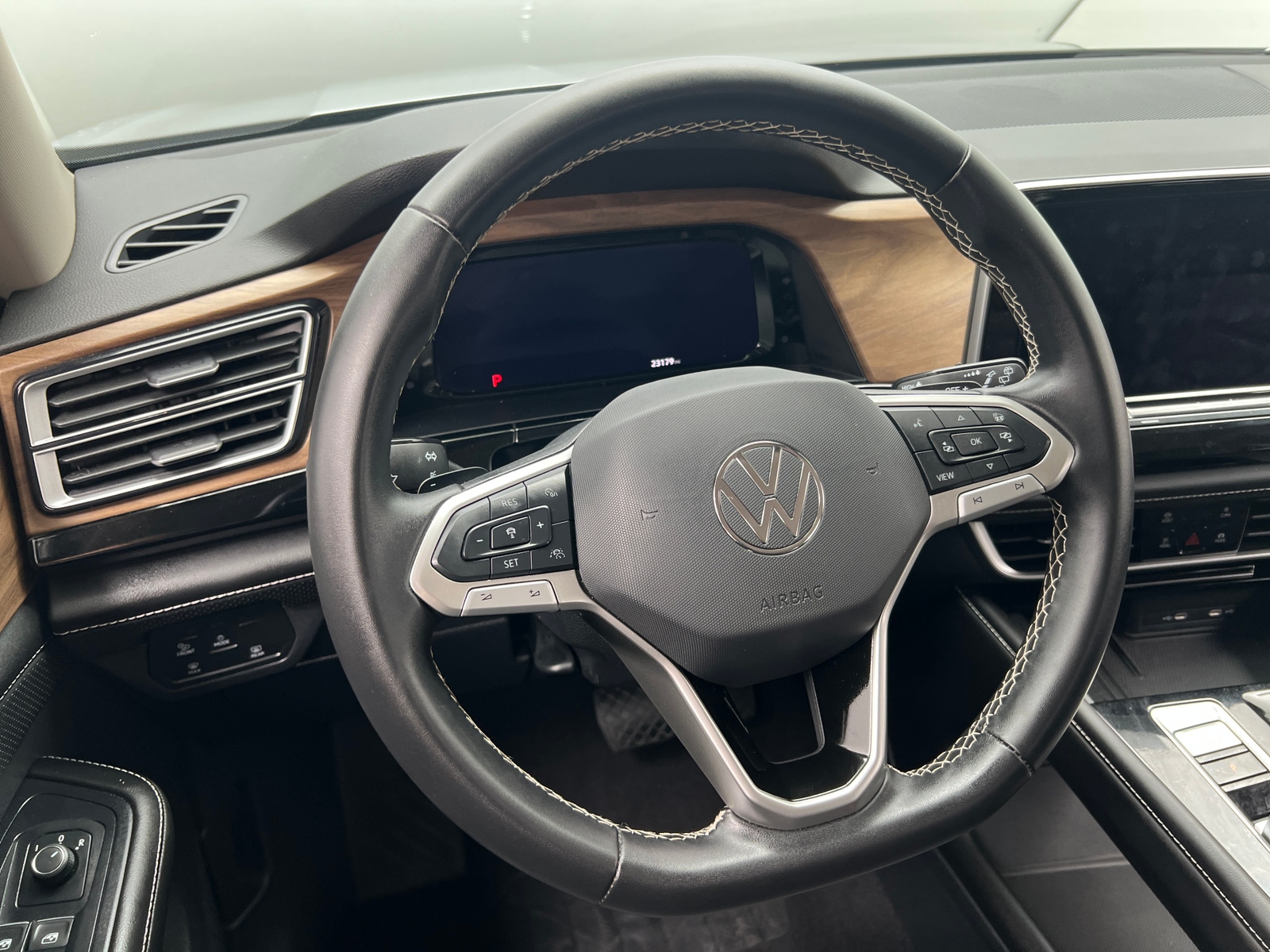 Thumbnail: 2026 Volkswagen Atlas - 5