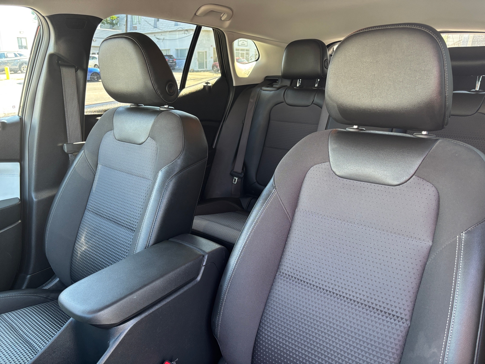 Thumbnail: 2025 Chevrolet Trax - 2