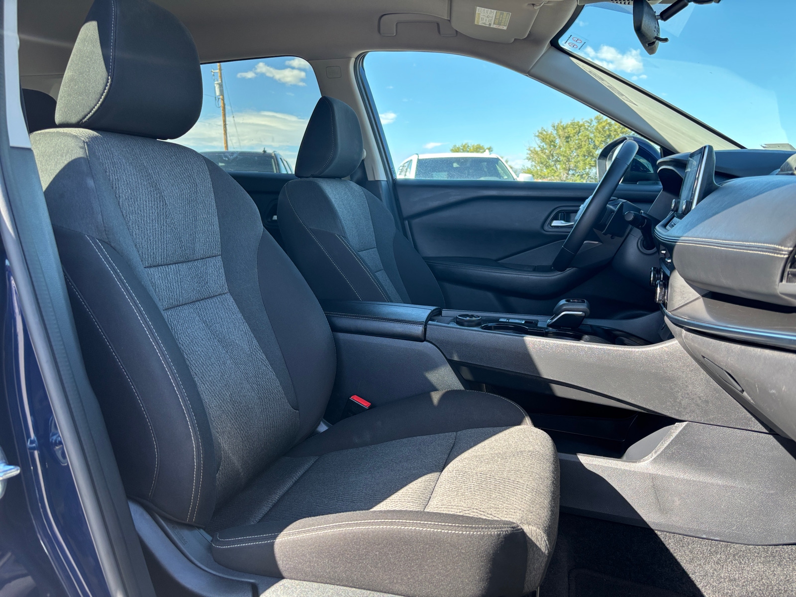 Thumbnail: 2025 Nissan Rogue - 2