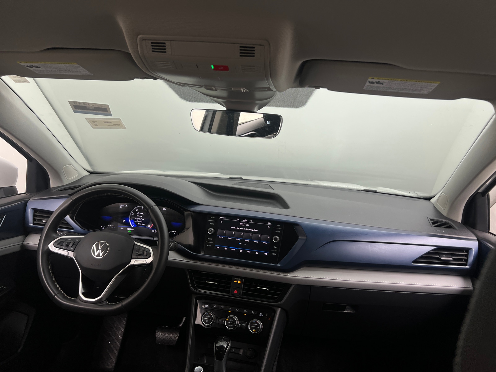 Thumbnail: 2024 Volkswagen Taos - 3
