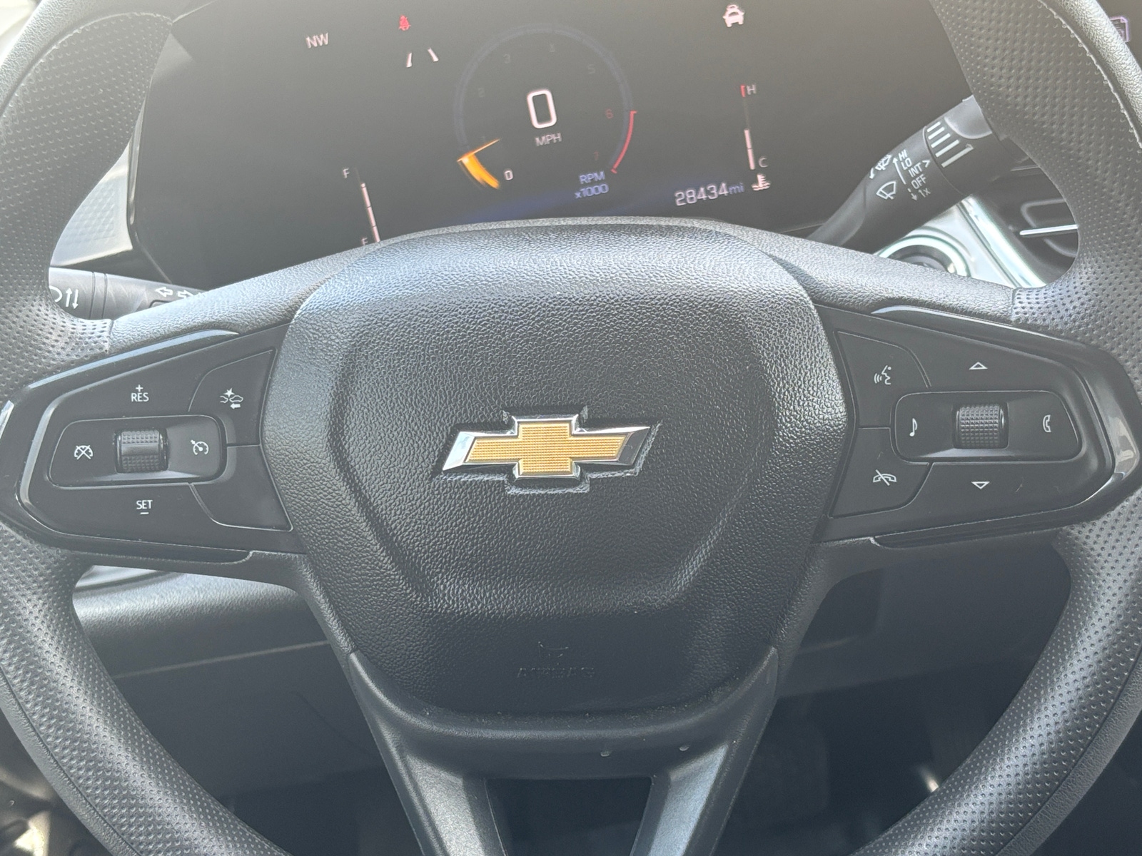 Thumbnail: 2025 Chevrolet Trax - 4