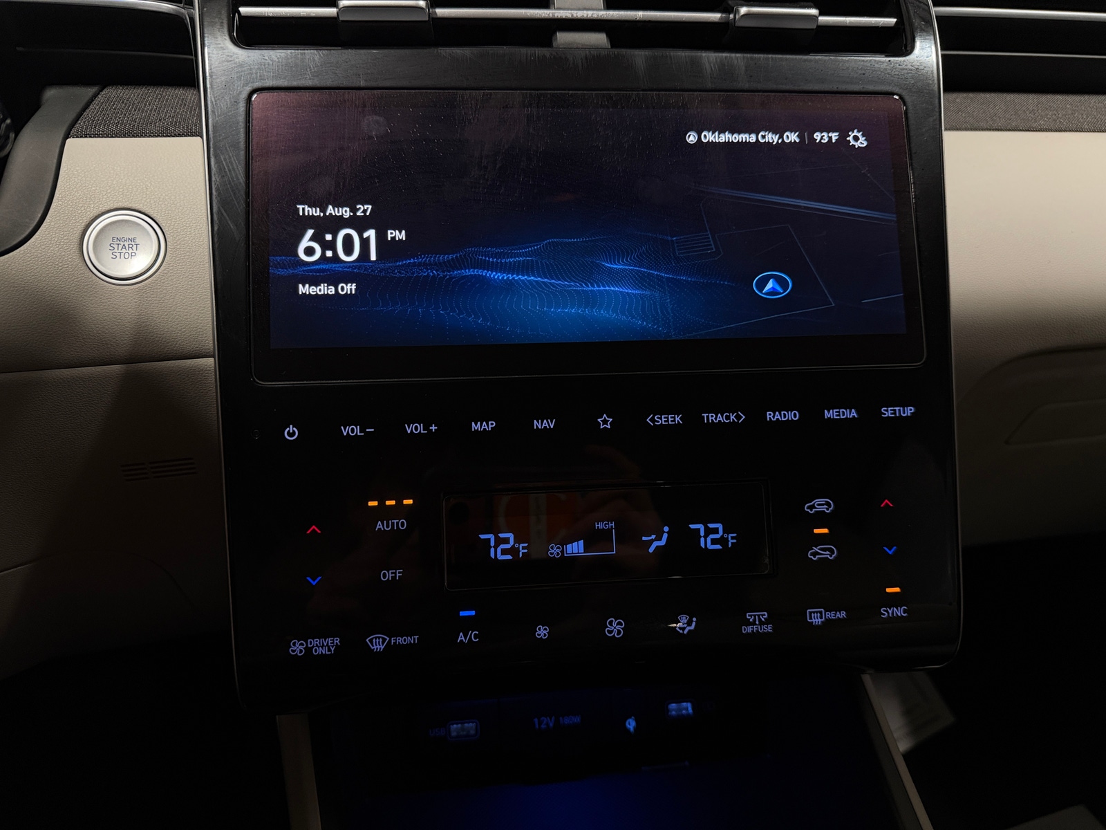 Thumbnail: 2024 Hyundai Tucson - 3