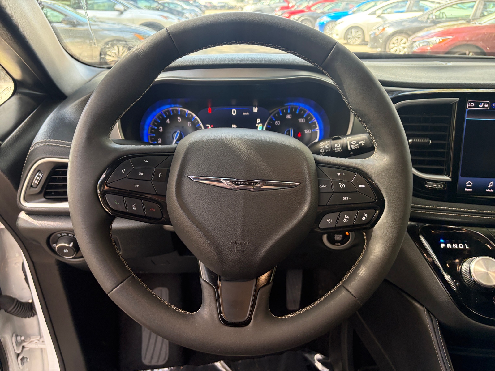 Thumbnail: 2025 Chrysler Pacifica - 5