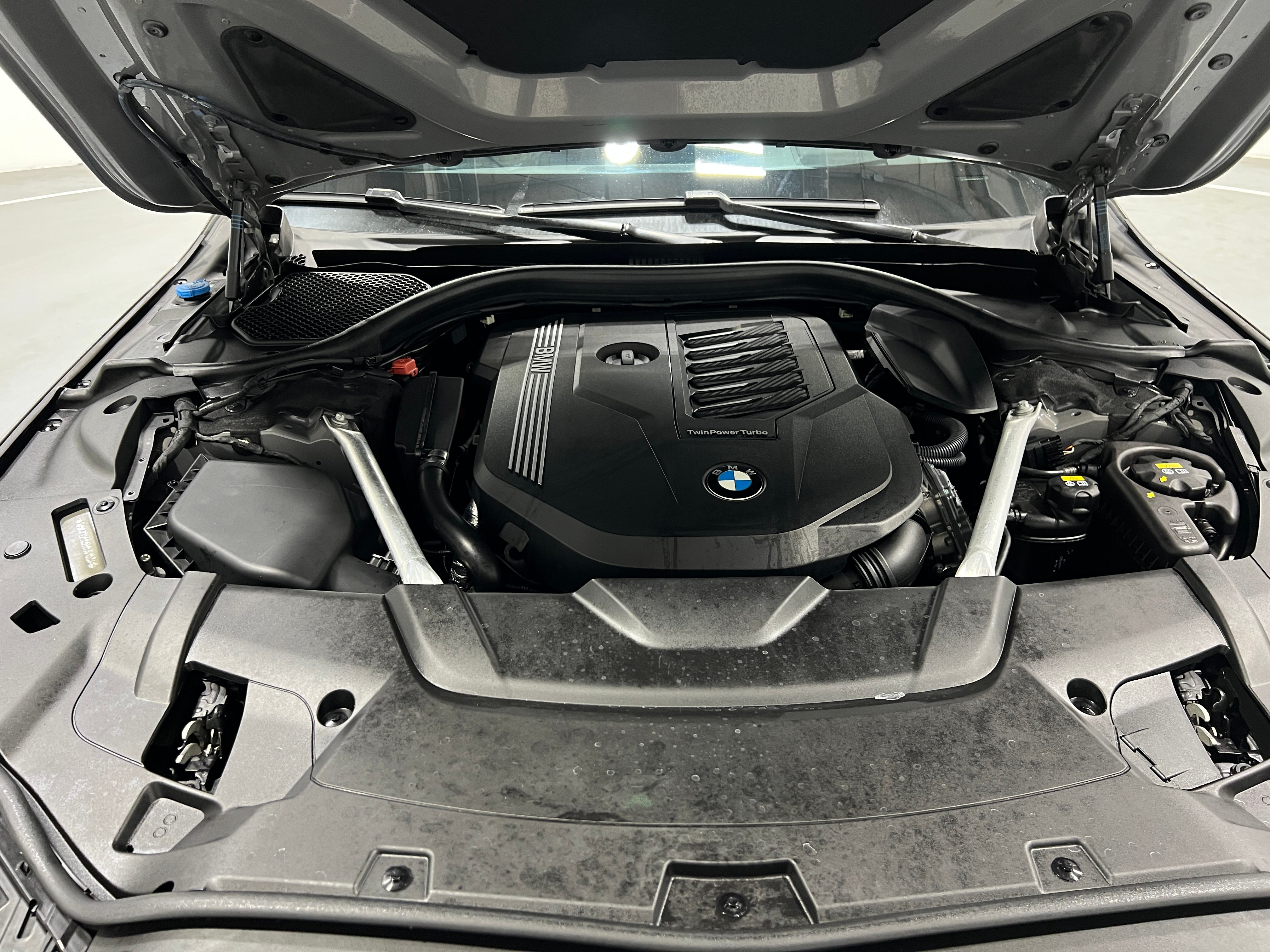 2022 BMW 7 Series 740i - Photo 4