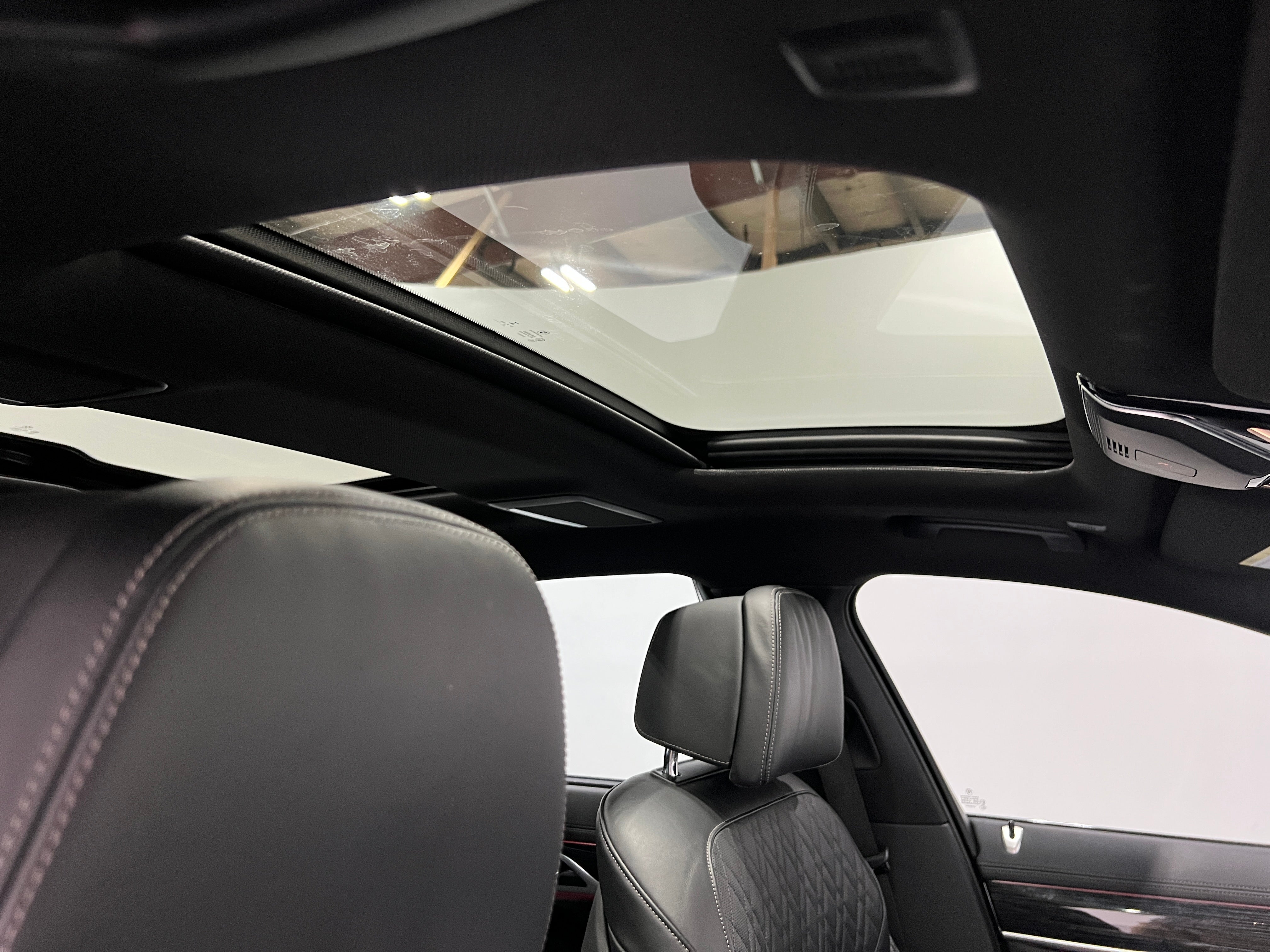 2022 BMW 7 Series 740i - Photo 8