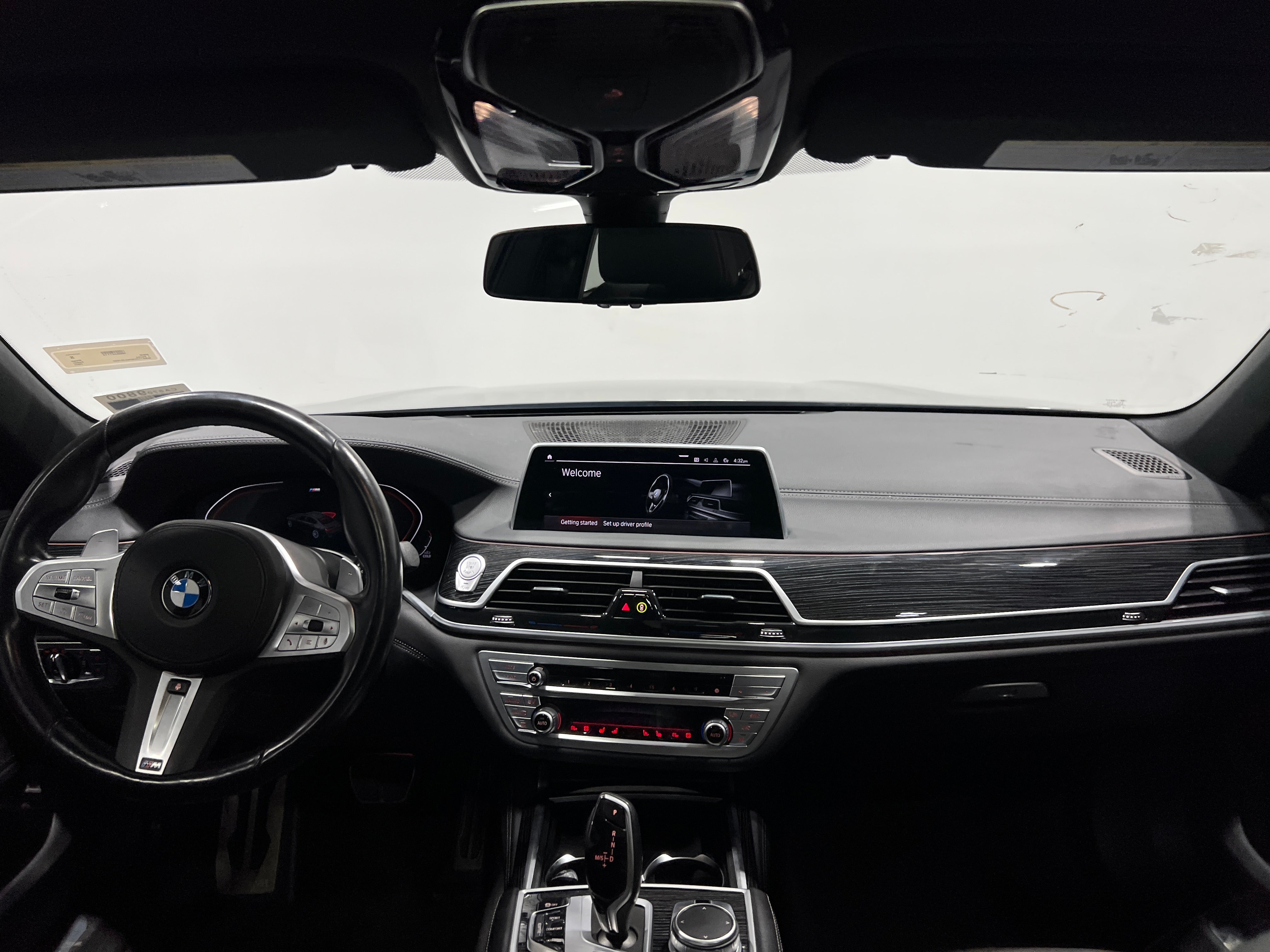 2022 BMW 7 Series 740i - Photo 5