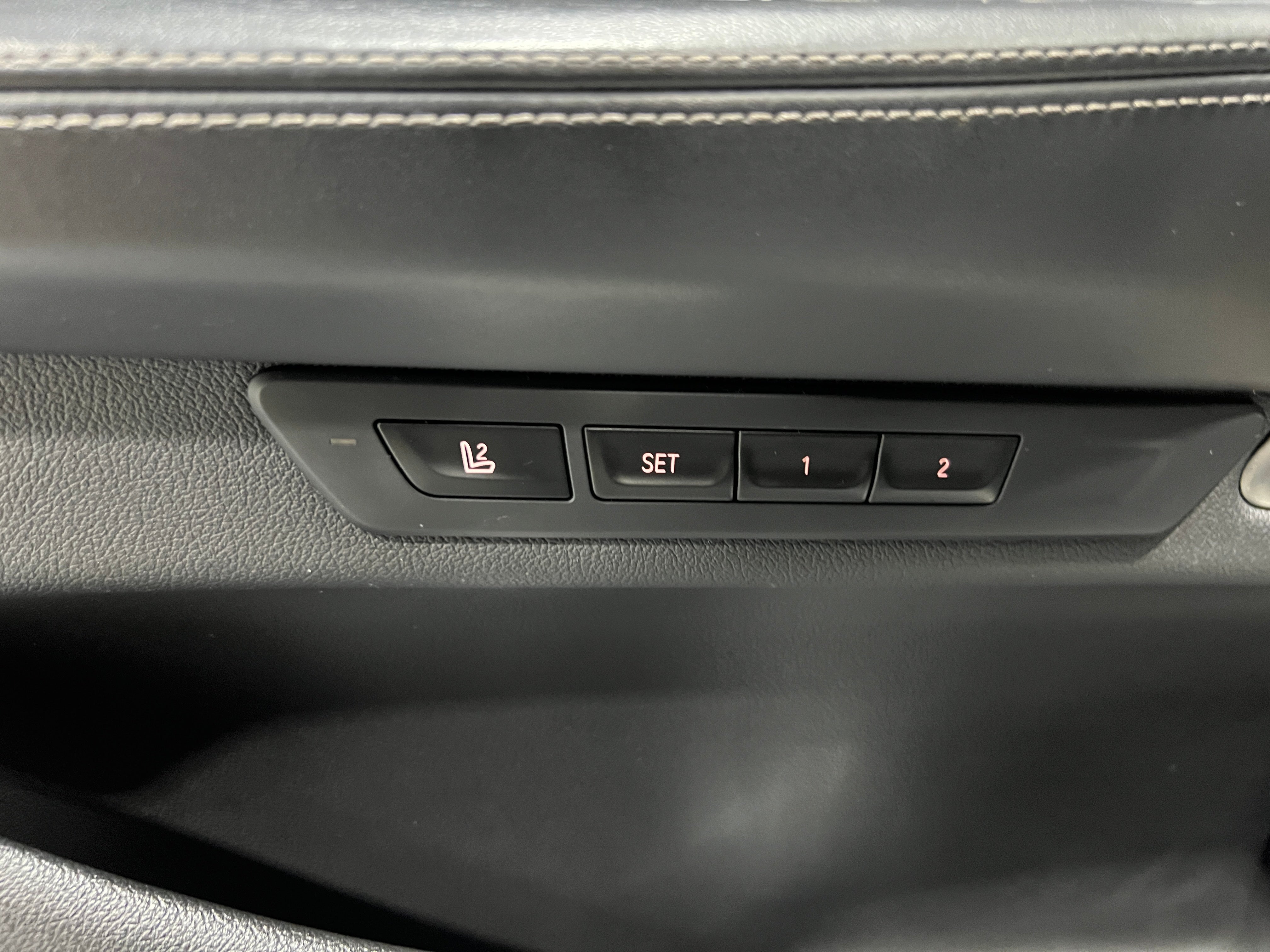 2022 BMW 7 Series 740i - Photo 13