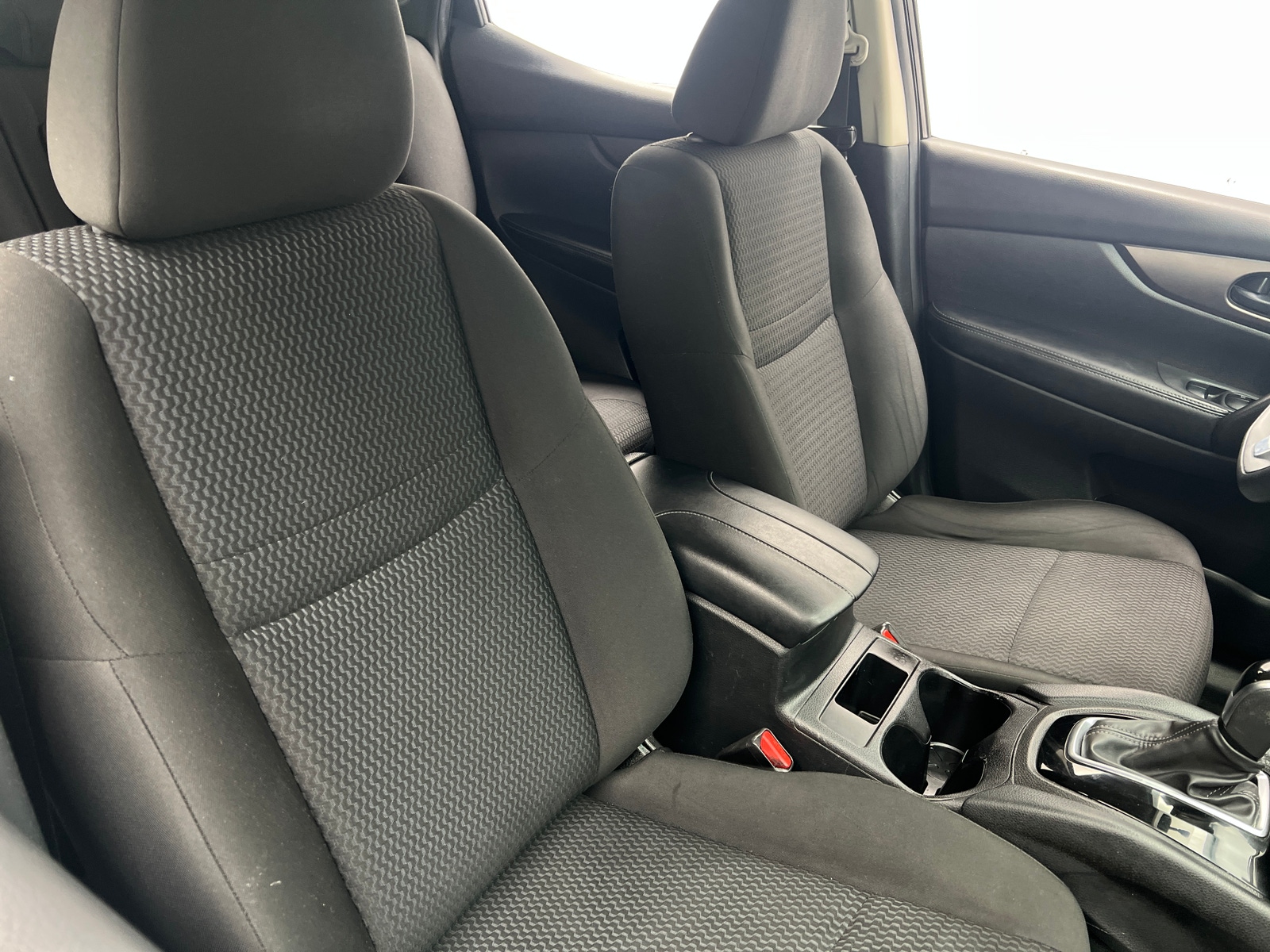 Thumbnail: 2019 Nissan Rogue Sport - 2