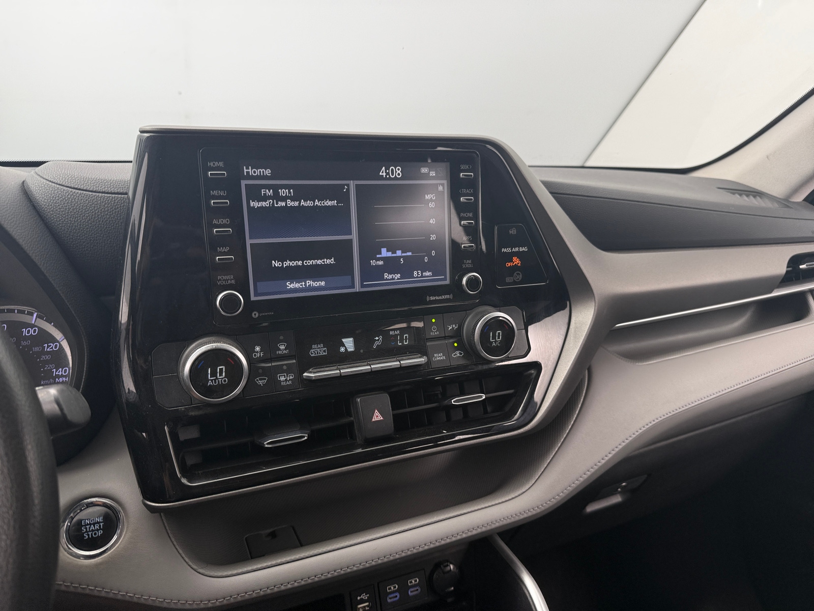 Thumbnail: 2022 Toyota Highlander - 4