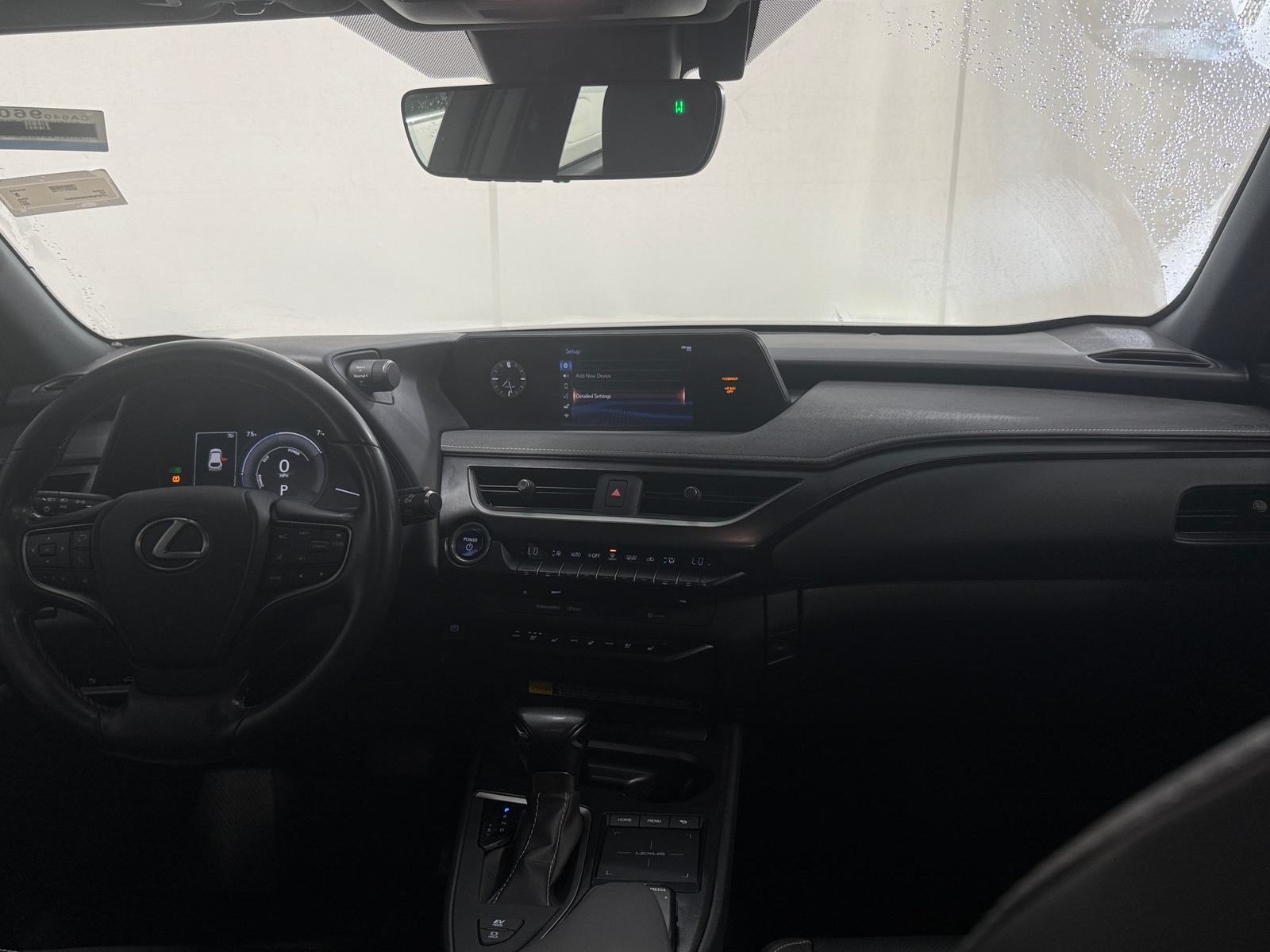 Thumbnail: 2021 Lexus UX - 2