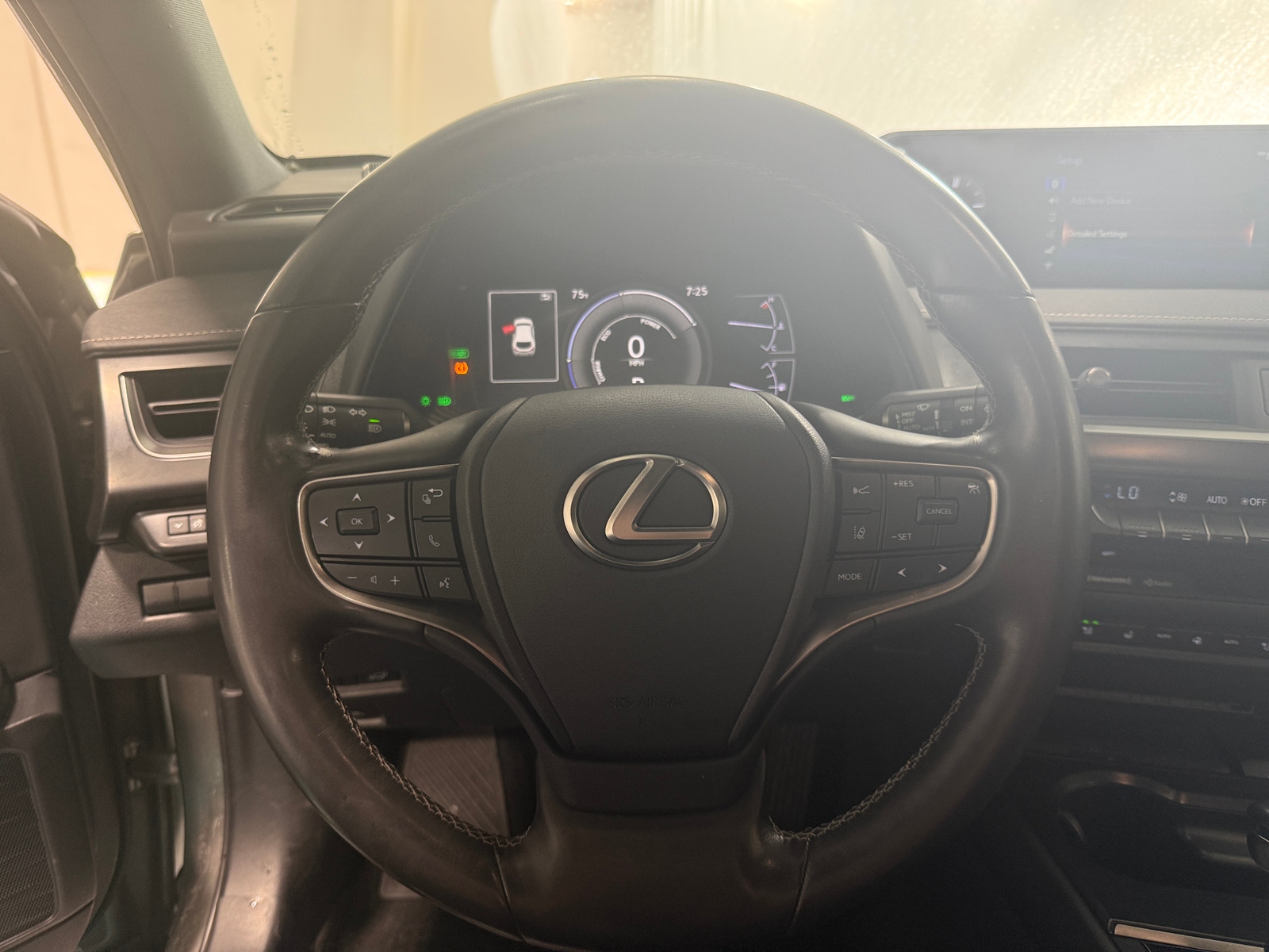 Thumbnail: 2021 Lexus UX - 4