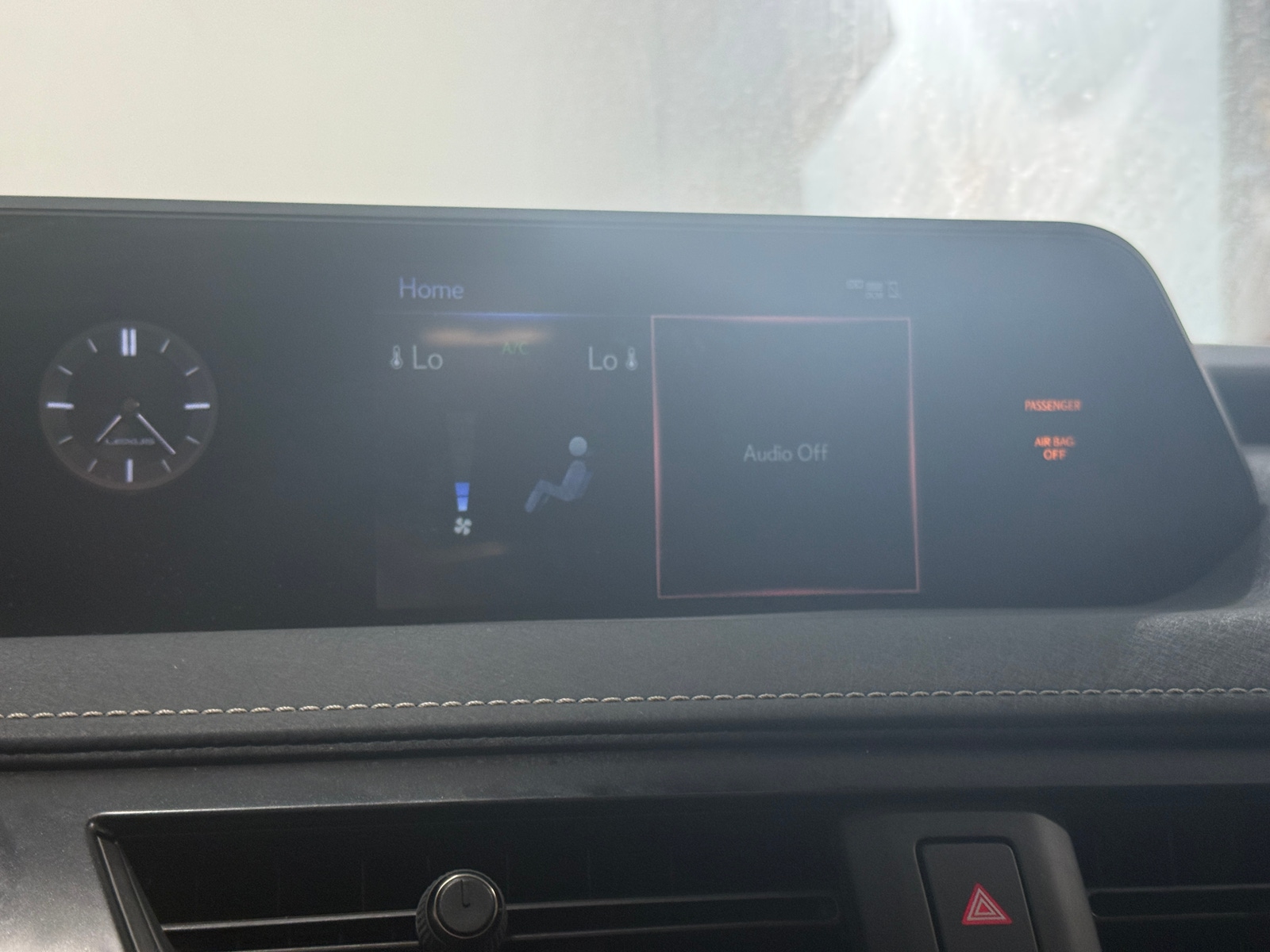 Thumbnail: 2021 Lexus UX - 3