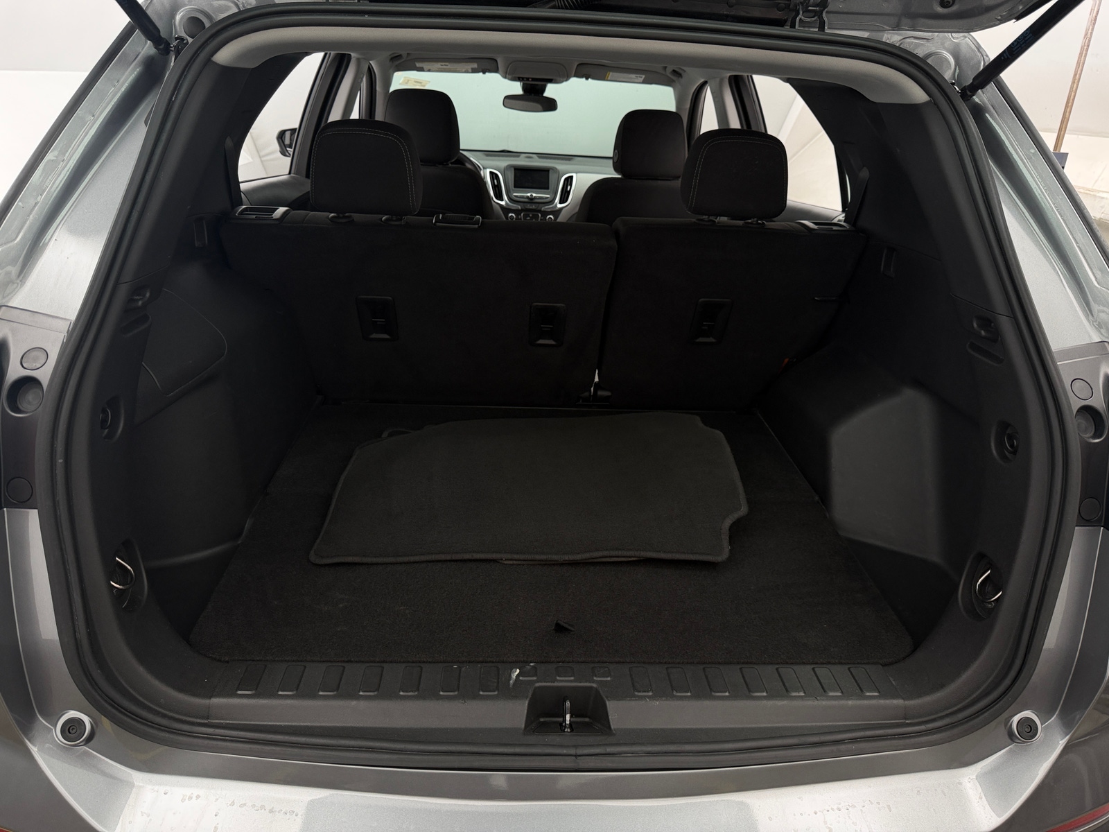 Thumbnail: 2023 Chevrolet Equinox - 6