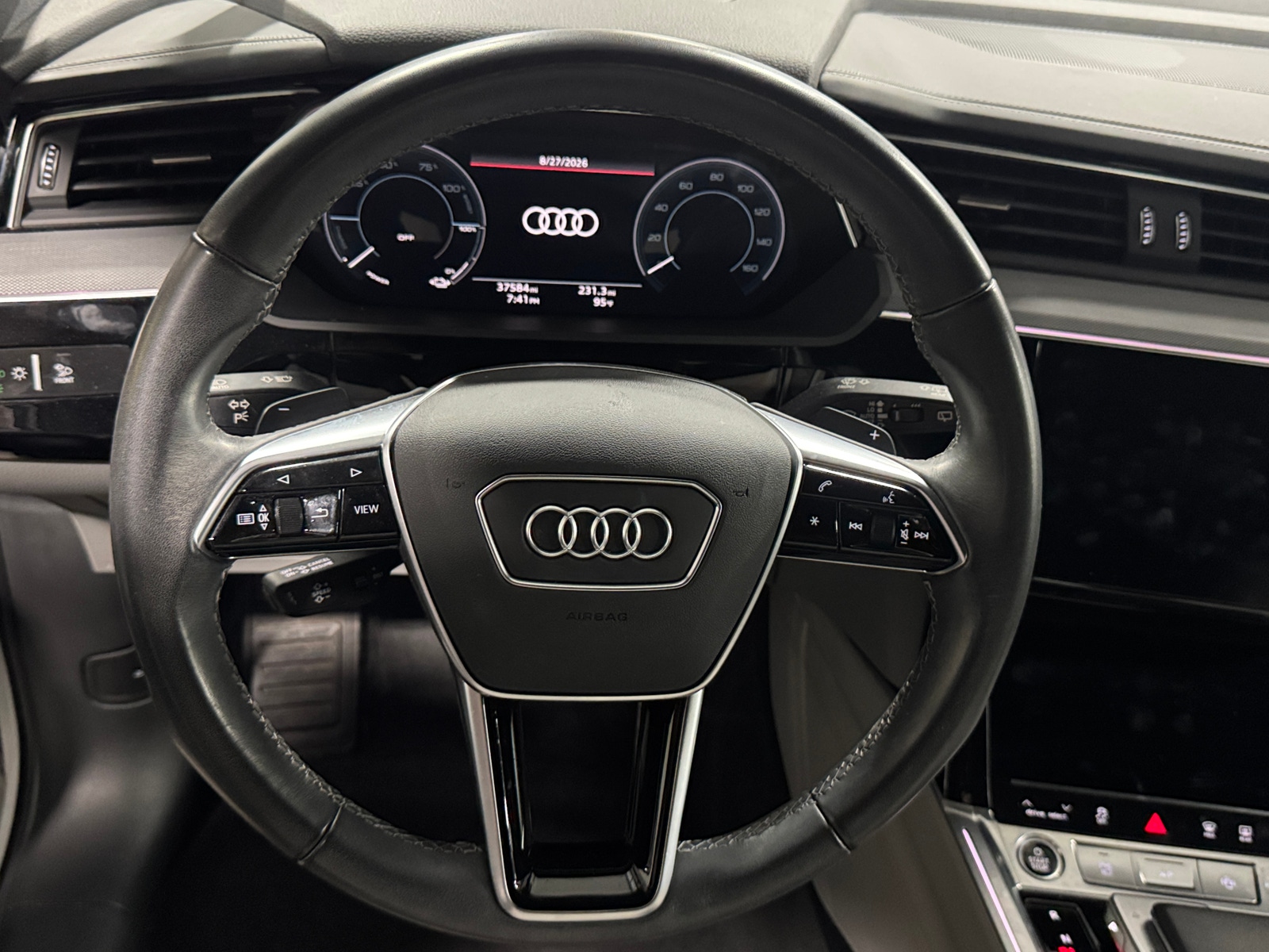 Thumbnail: 2024 Audi Q8 e-tron - 5