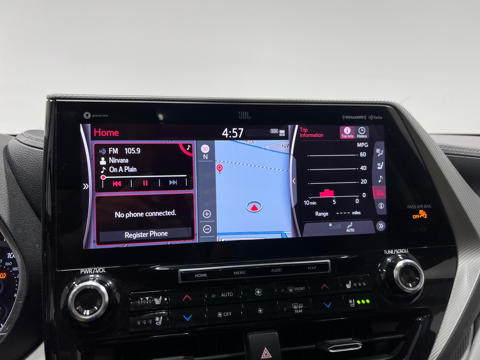 Thumbnail: 2020 Toyota Highlander - 3