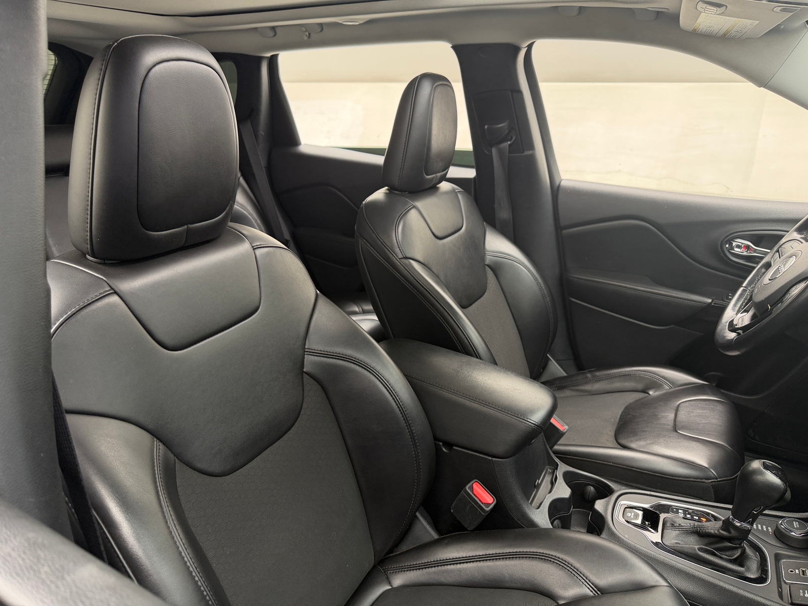 Thumbnail: 2020 Jeep Cherokee - 2