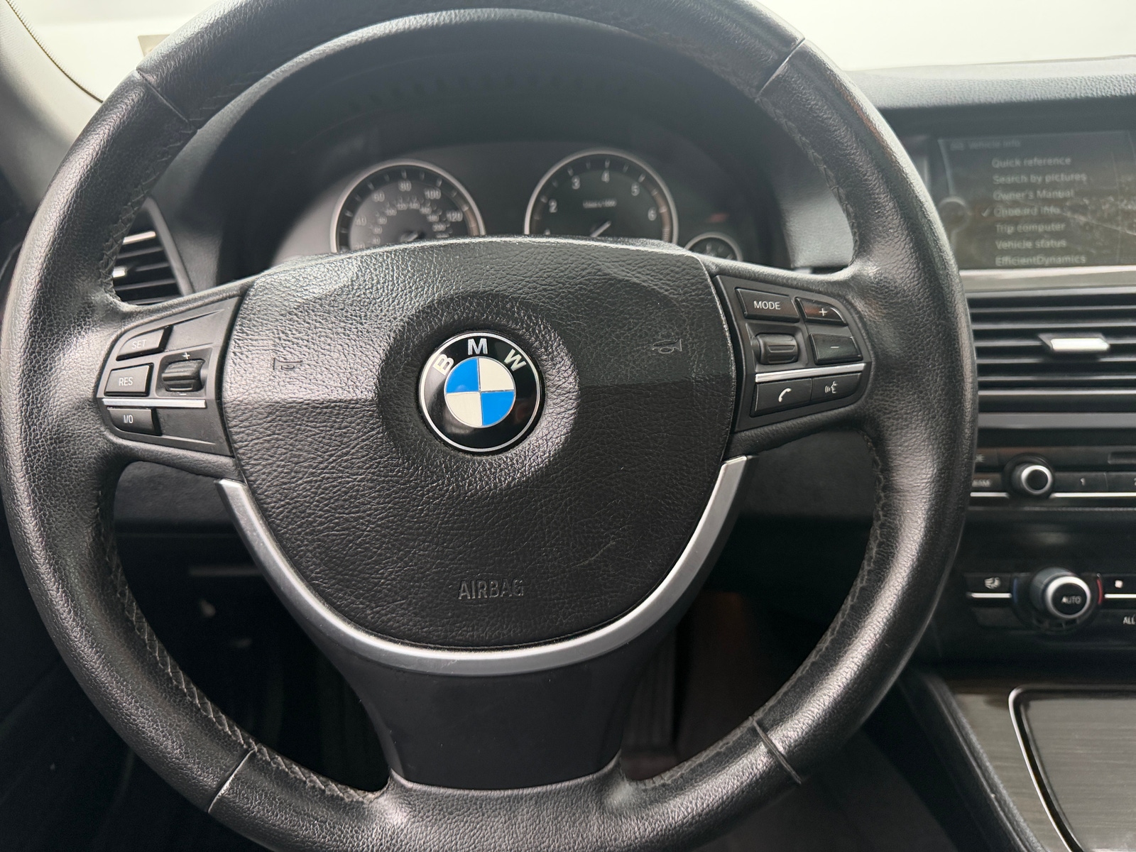 Thumbnail: 2012 BMW 5 Series - 5