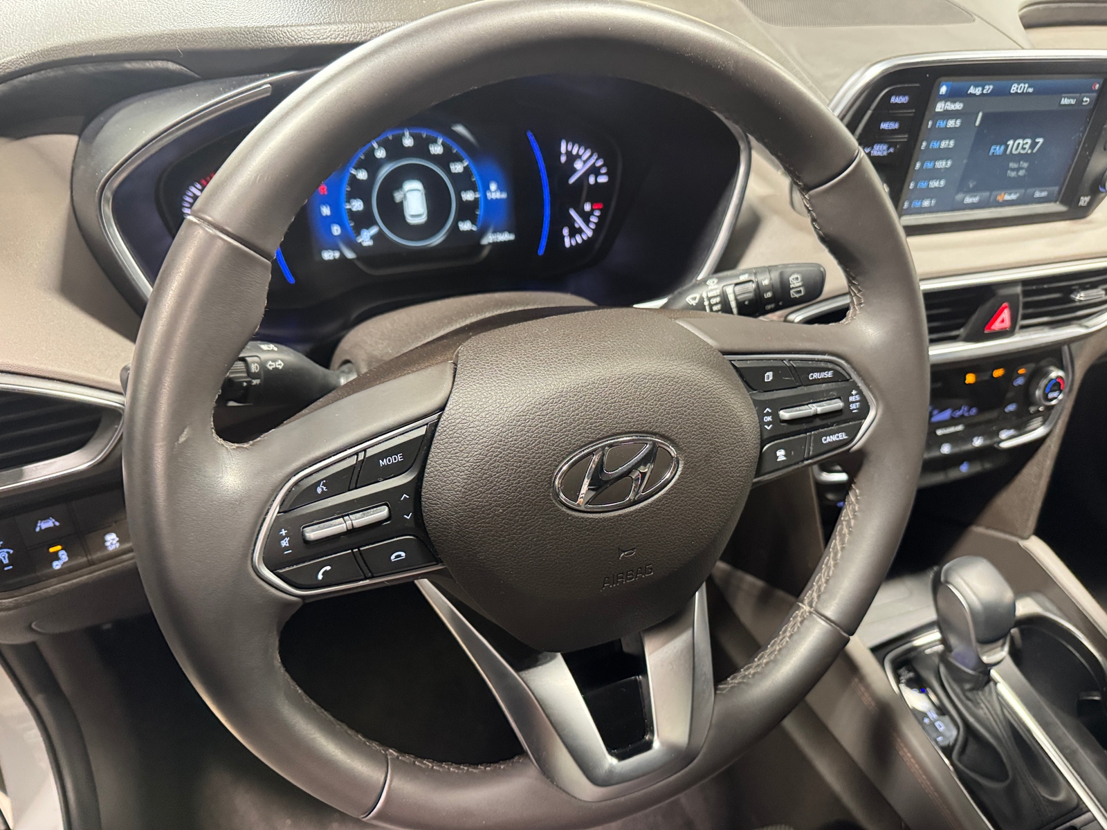Thumbnail: 2020 Hyundai Santa Fe - 4