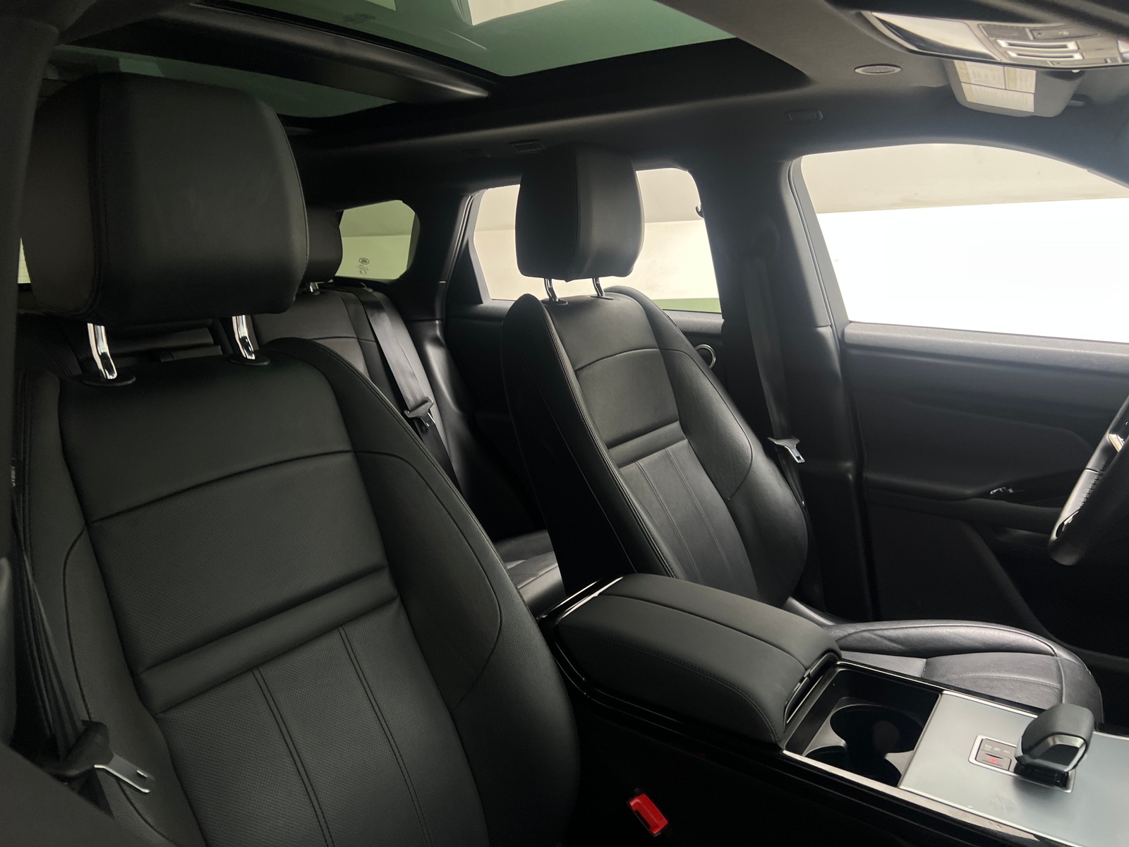 Thumbnail: 2024 Land Rover Range Rover Evoque - 2