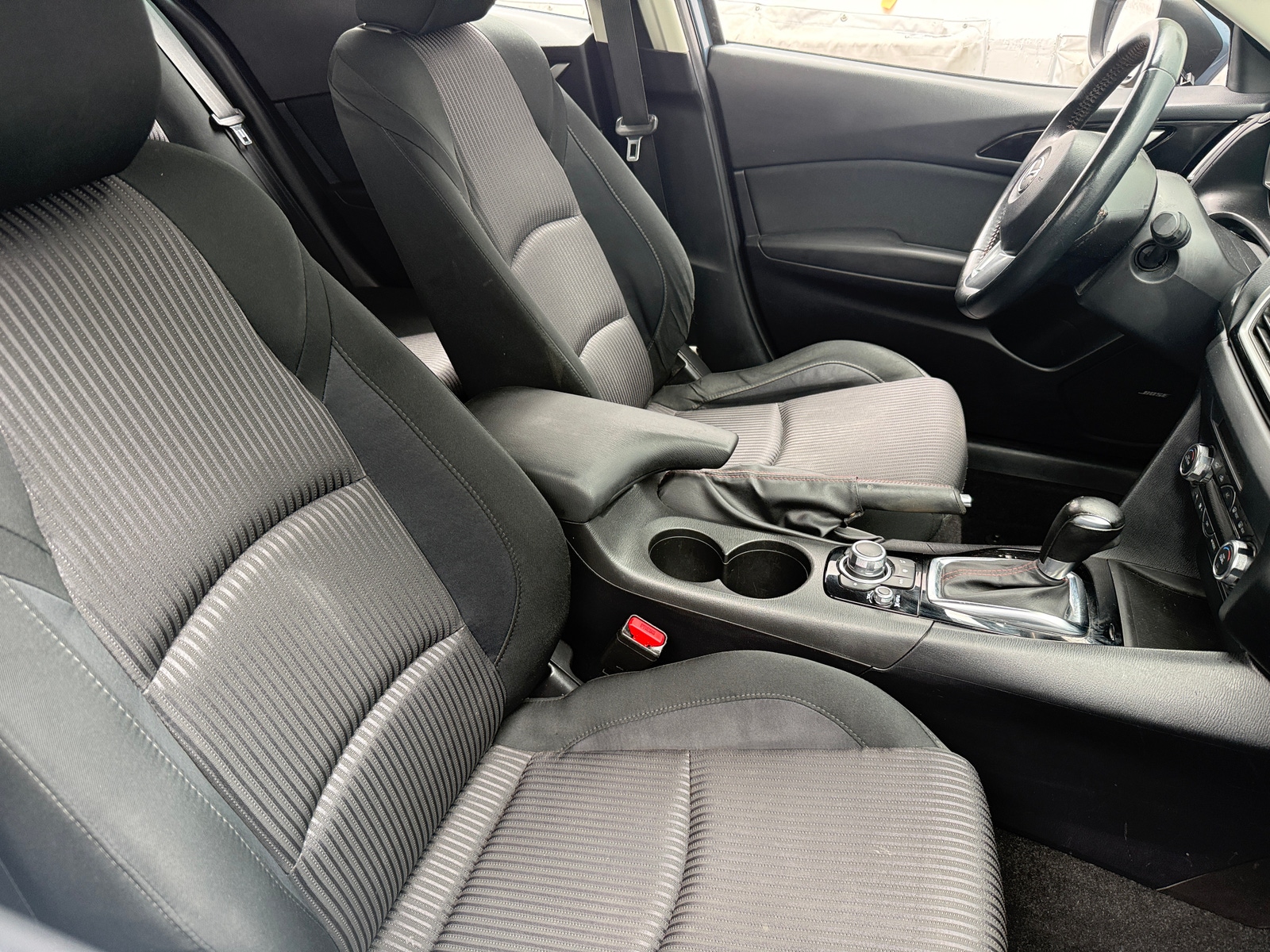 Thumbnail: 2016 Mazda Mazda3 - 2