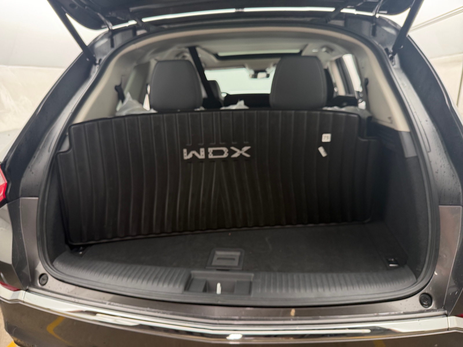 Thumbnail: 2022 Acura MDX - 7