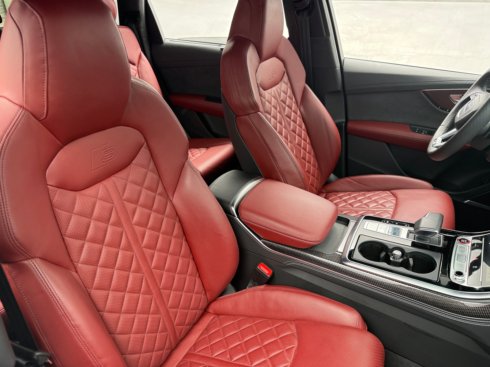 Thumbnail: 2023 Audi SQ7 - 2
