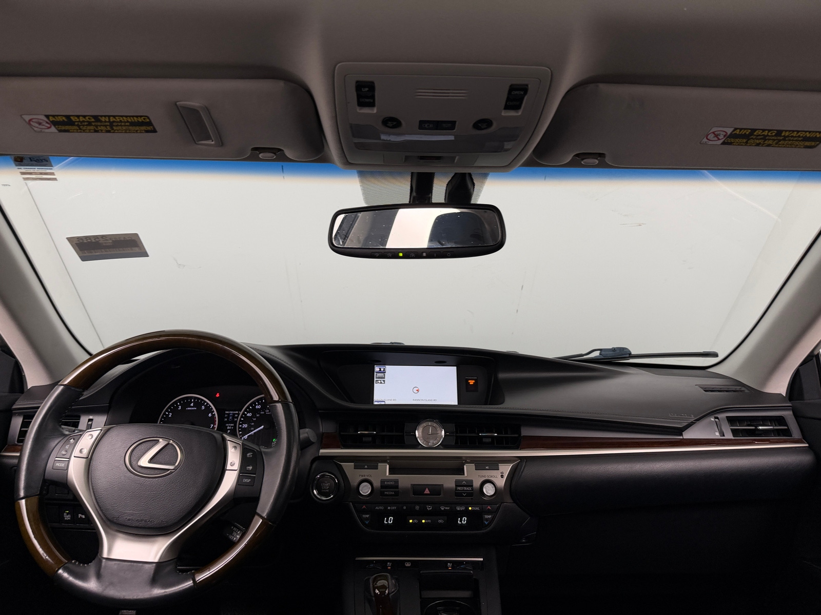 Thumbnail: 2014 Lexus ES - 2