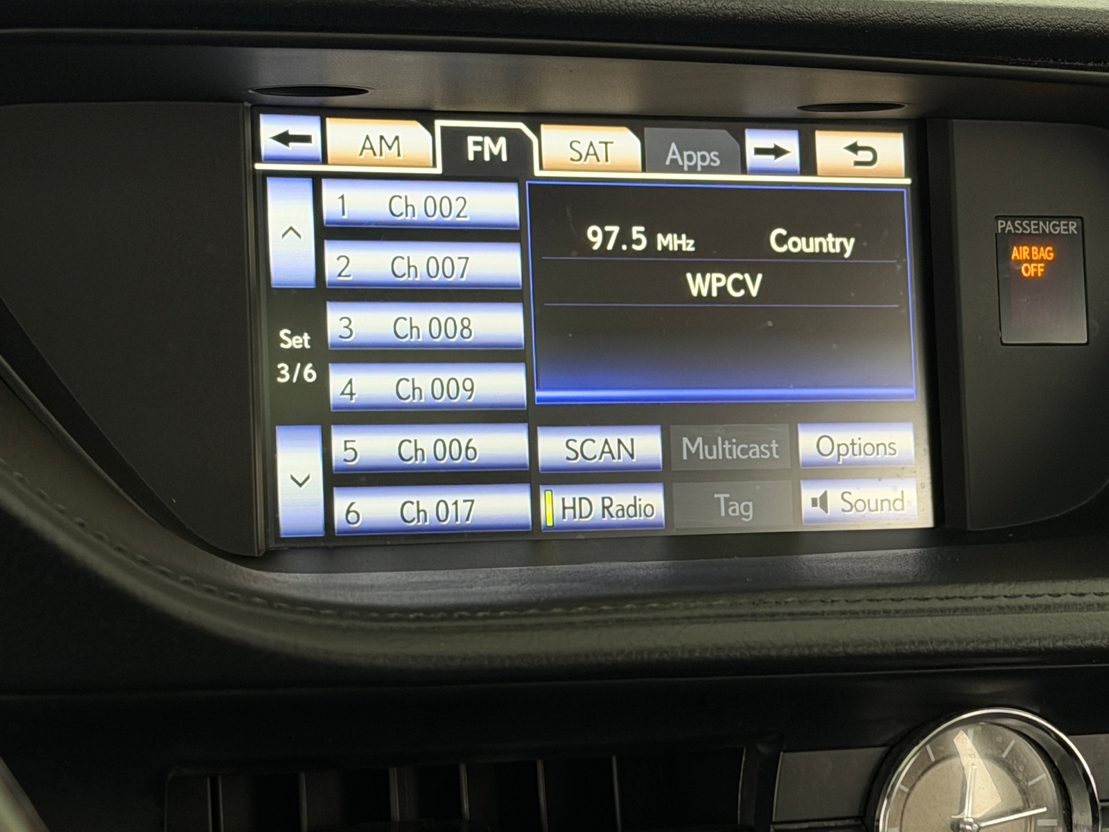 Thumbnail: 2014 Lexus ES - 3