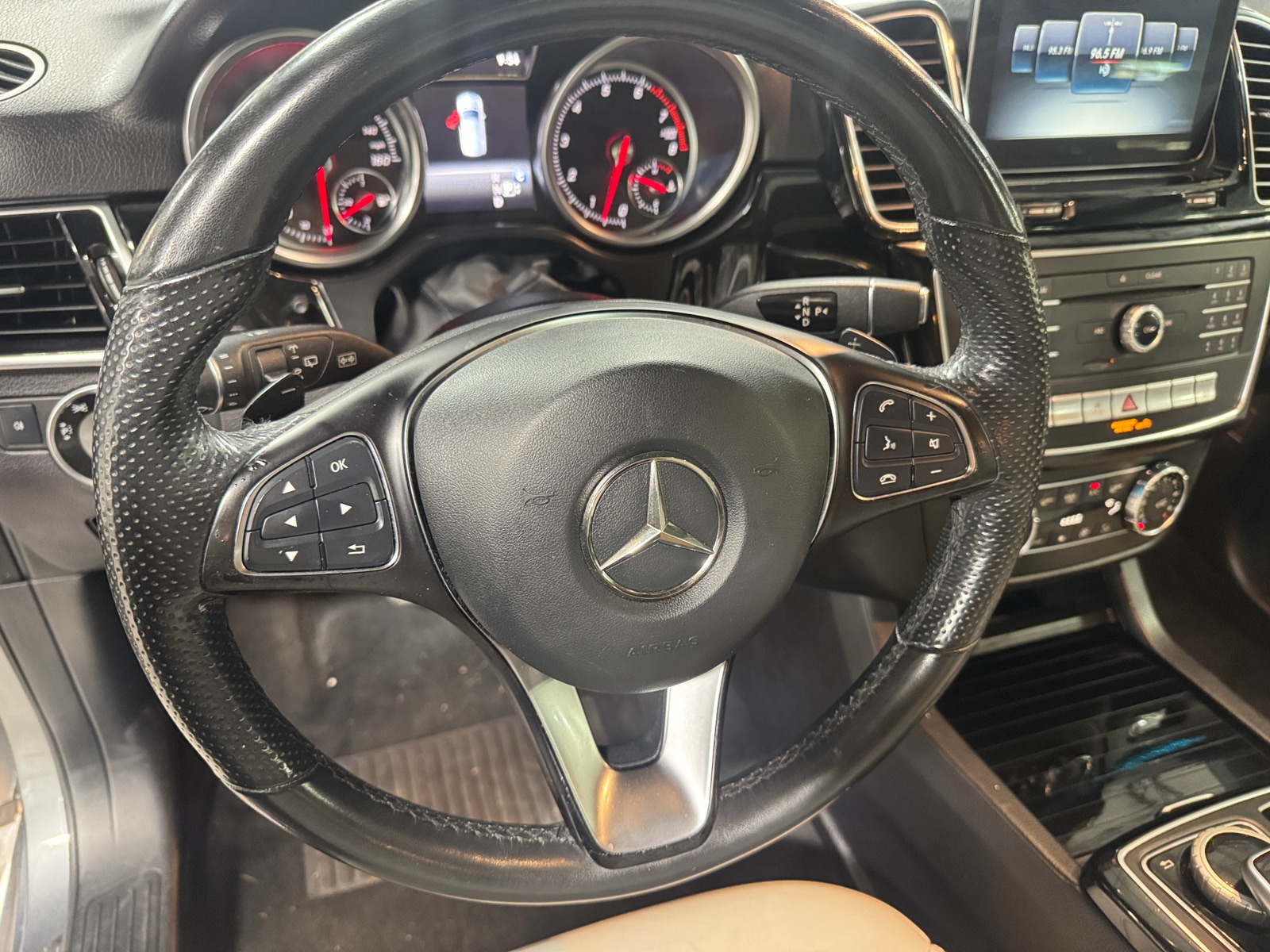 Thumbnail: 2018 Mercedes-Benz GLE - 4