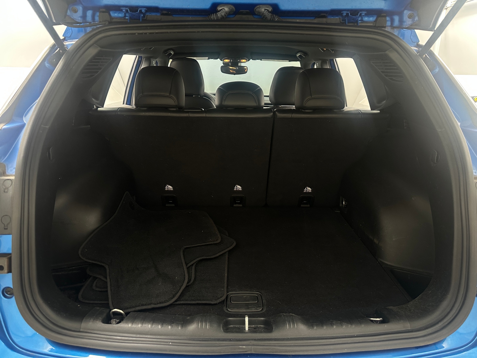 Thumbnail: 2023 Jeep Compass - 6