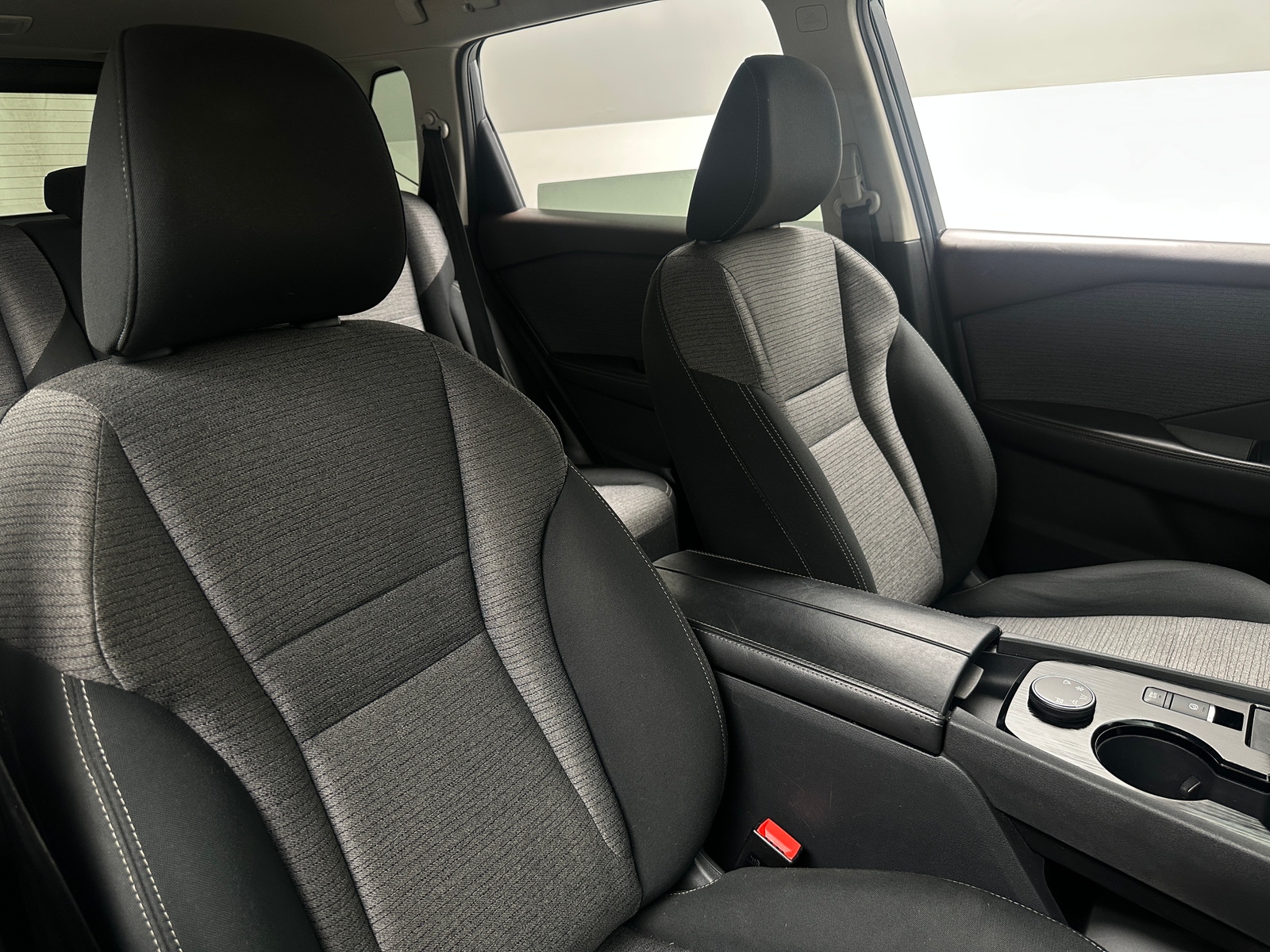 Thumbnail: 2021 Nissan Rogue - 2