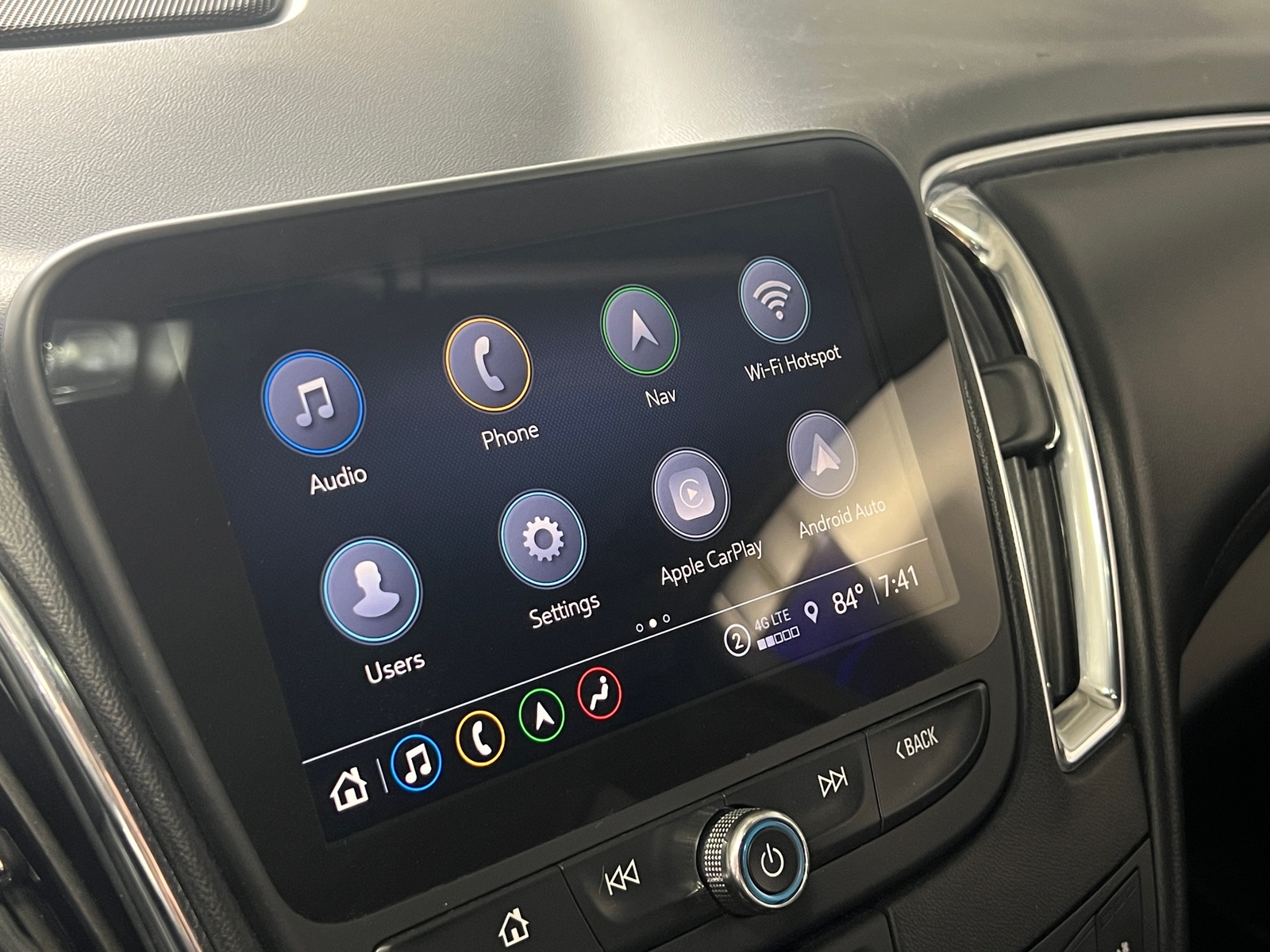 Thumbnail: 2024 Chevrolet Malibu - 3