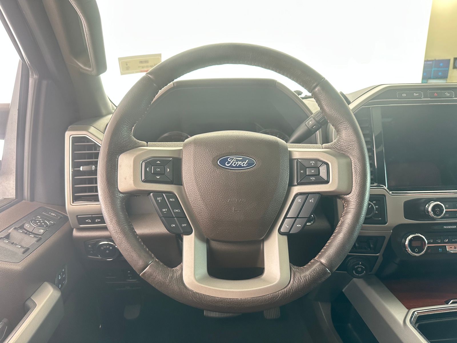 Thumbnail: 2022 Ford Econoline - 4