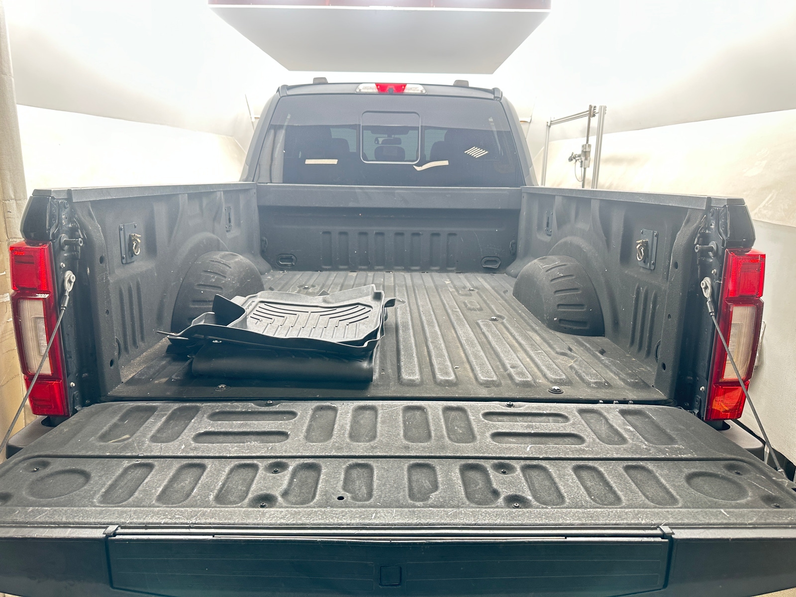 Thumbnail: 2022 Ford Econoline - 6