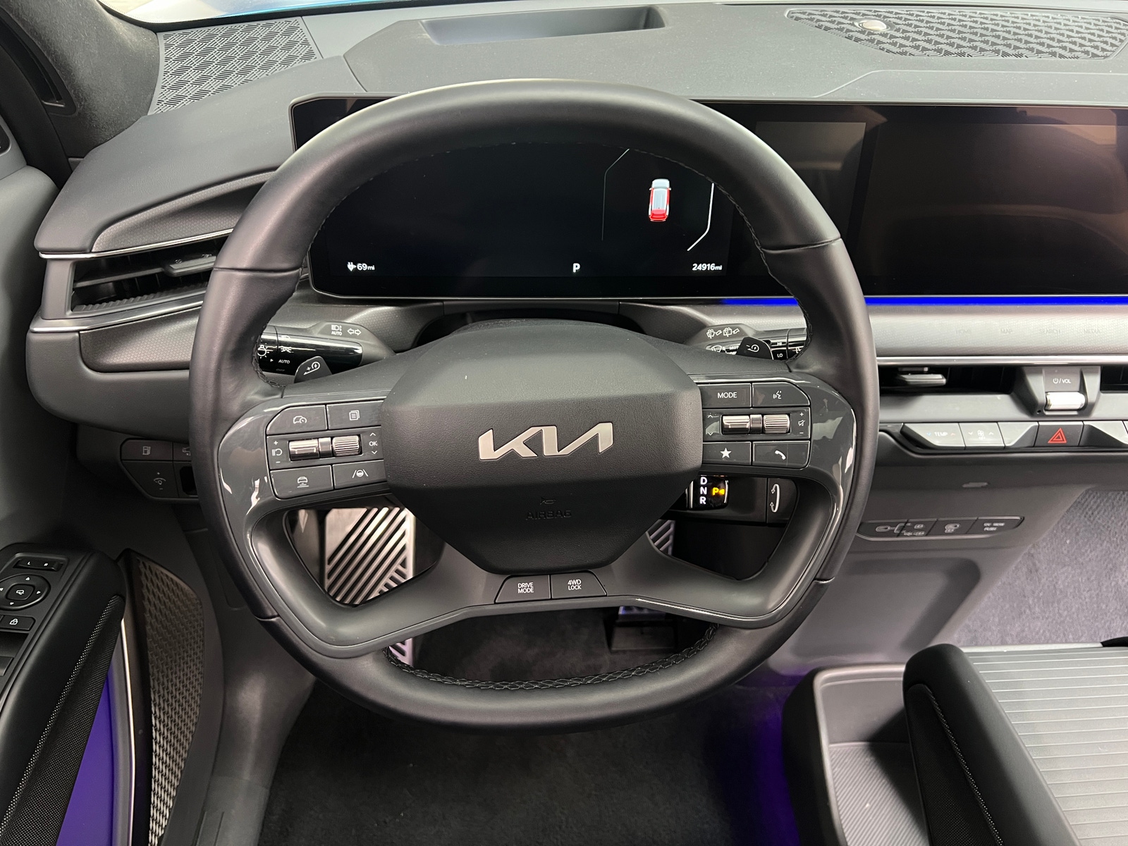 Thumbnail: 2024 Kia EV9 - 4