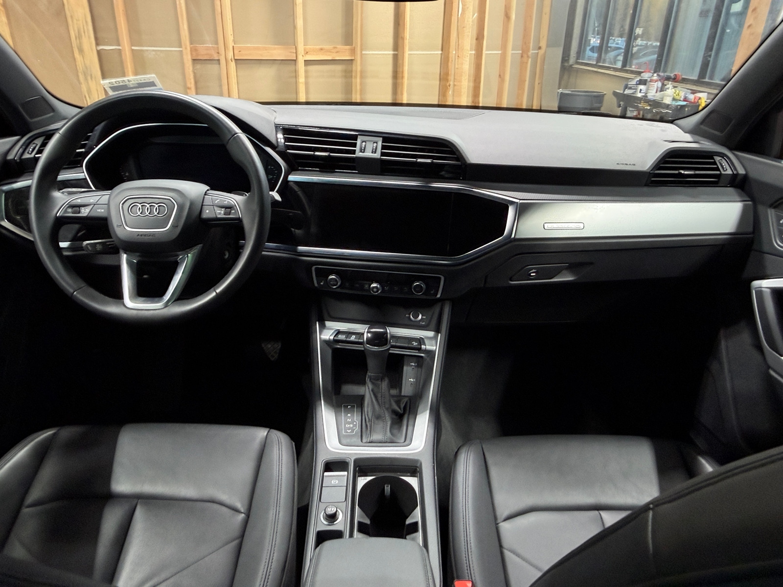 Thumbnail: 2025 Audi Q3 - 3